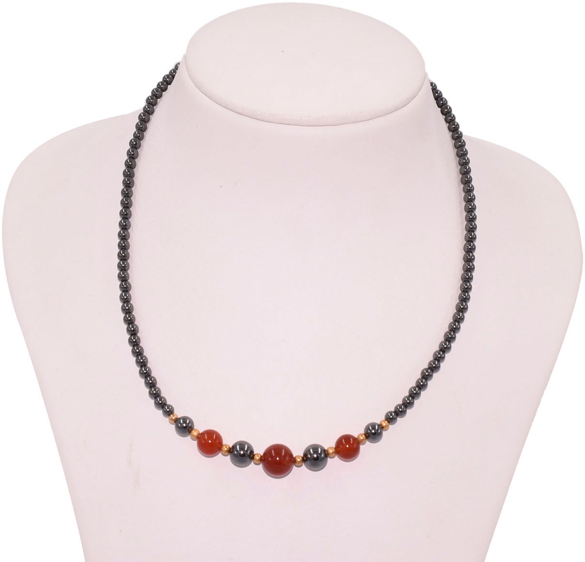 Firetti Collier »Schmuck Geschenk Halsschmuck Halskette« Made in Germany - mit Hämatit, Karneol