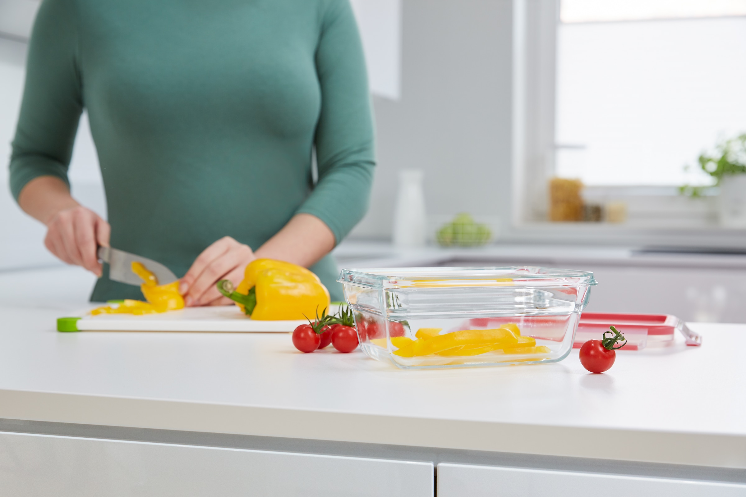 Emsa Aufbewahrungsbecher »Clip & Close Glas«, (2 tlg.), 0,85 Liter, rechteckig, Stapelkante, backofengeeignet, auslaufsicher