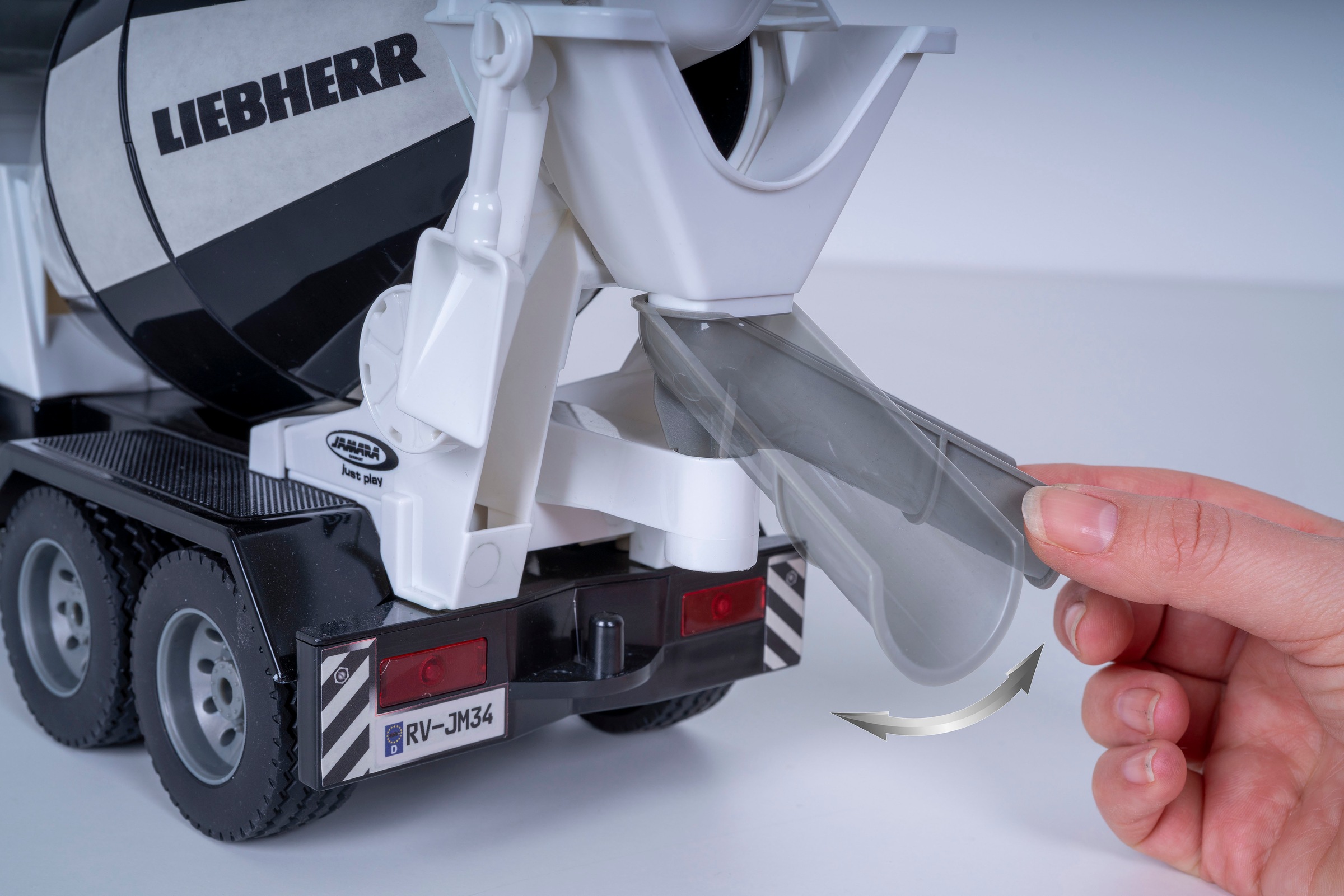 Jamara RC-Auto »Fahrmischer Mercedes-Benz Arocs Liebherr 1:20 2,4GHz«, mit LED Licht