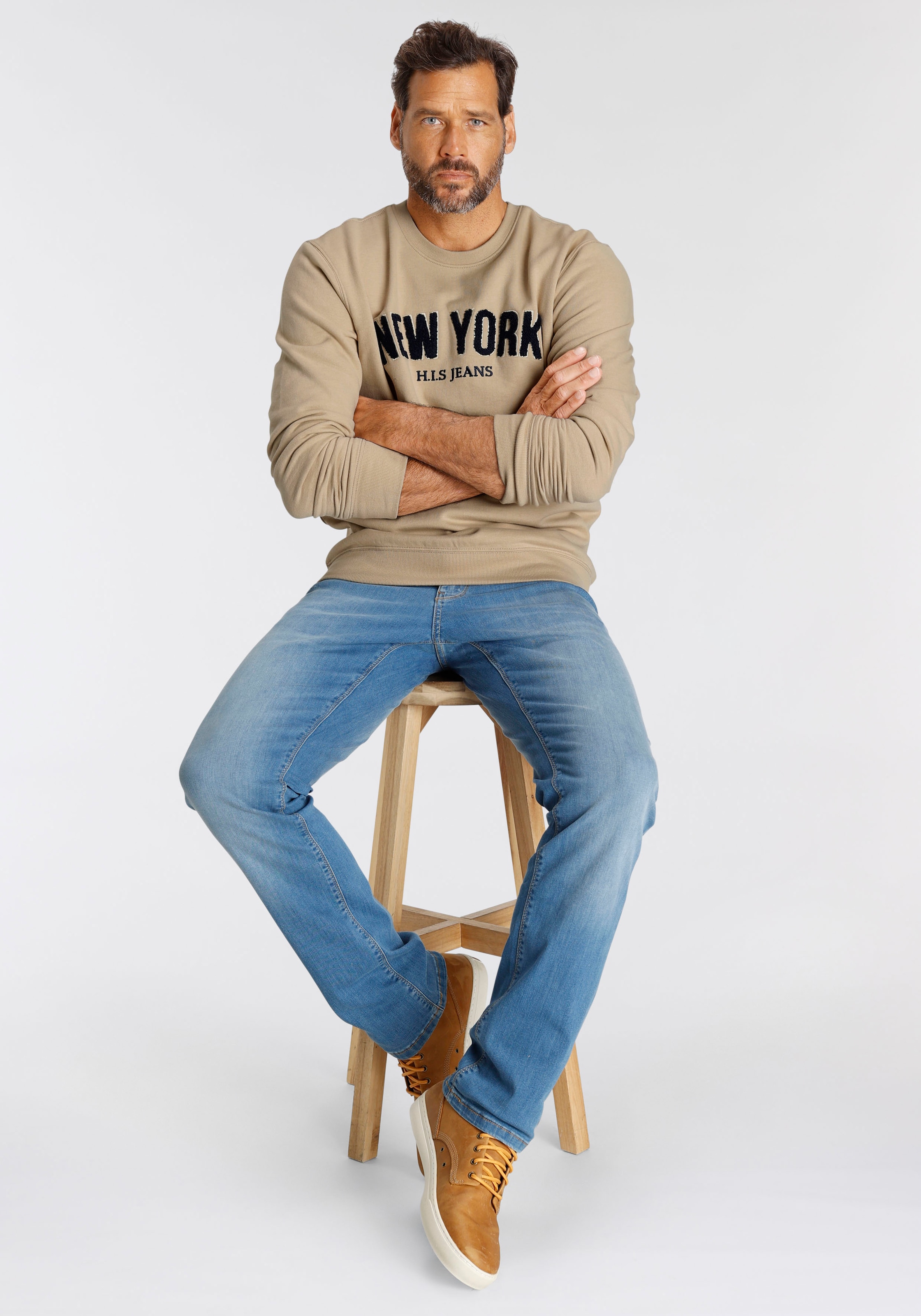 H.I.S Sweater, Langarm, lockere Passform, bestickte Optik, Rundhalsausschnitt