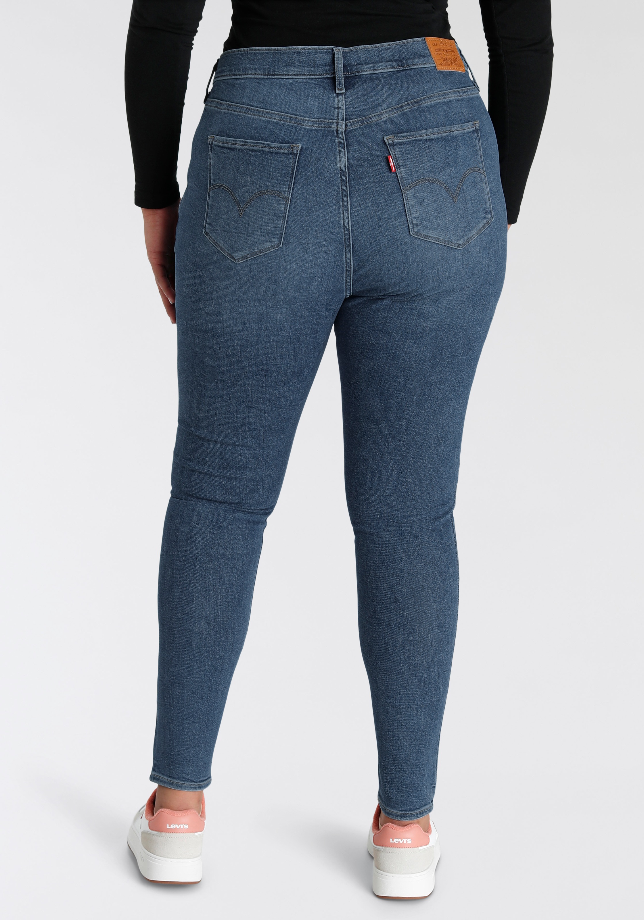Levi's® Plus Skinny-fit-Jeans »720 High-Rise«, mit hoher Leibhöhe