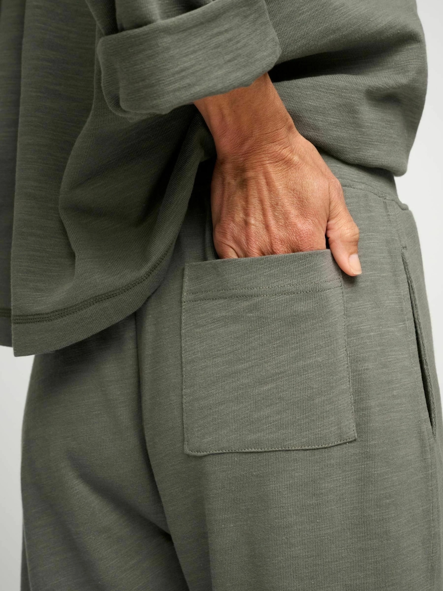 moshi moshi mind Sweatpants »moshi moshi mind Sweatpants buddha«