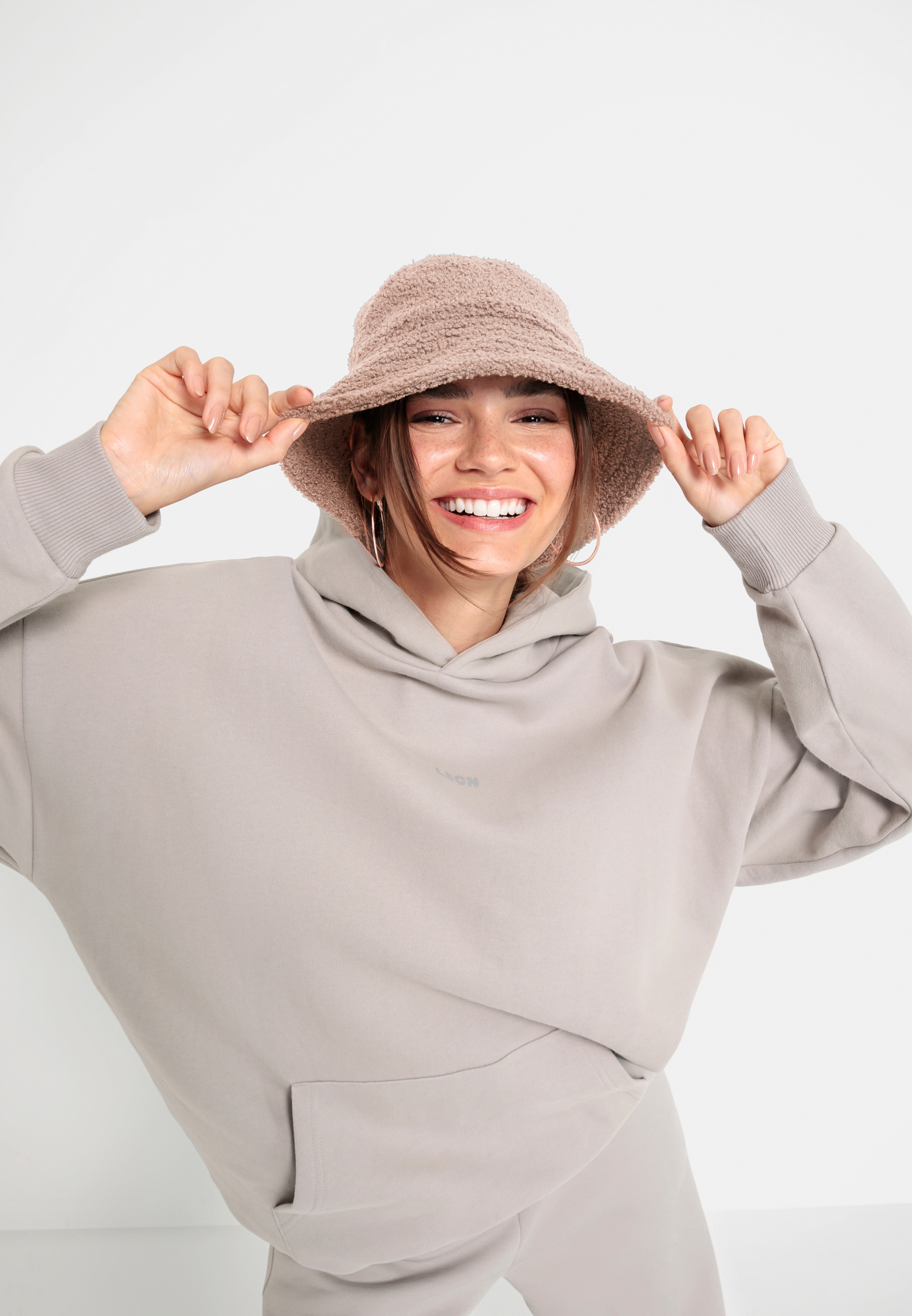 LSCN by LASCANA Fischerhut, Outdoorhut Bucket Hat aus Teddy