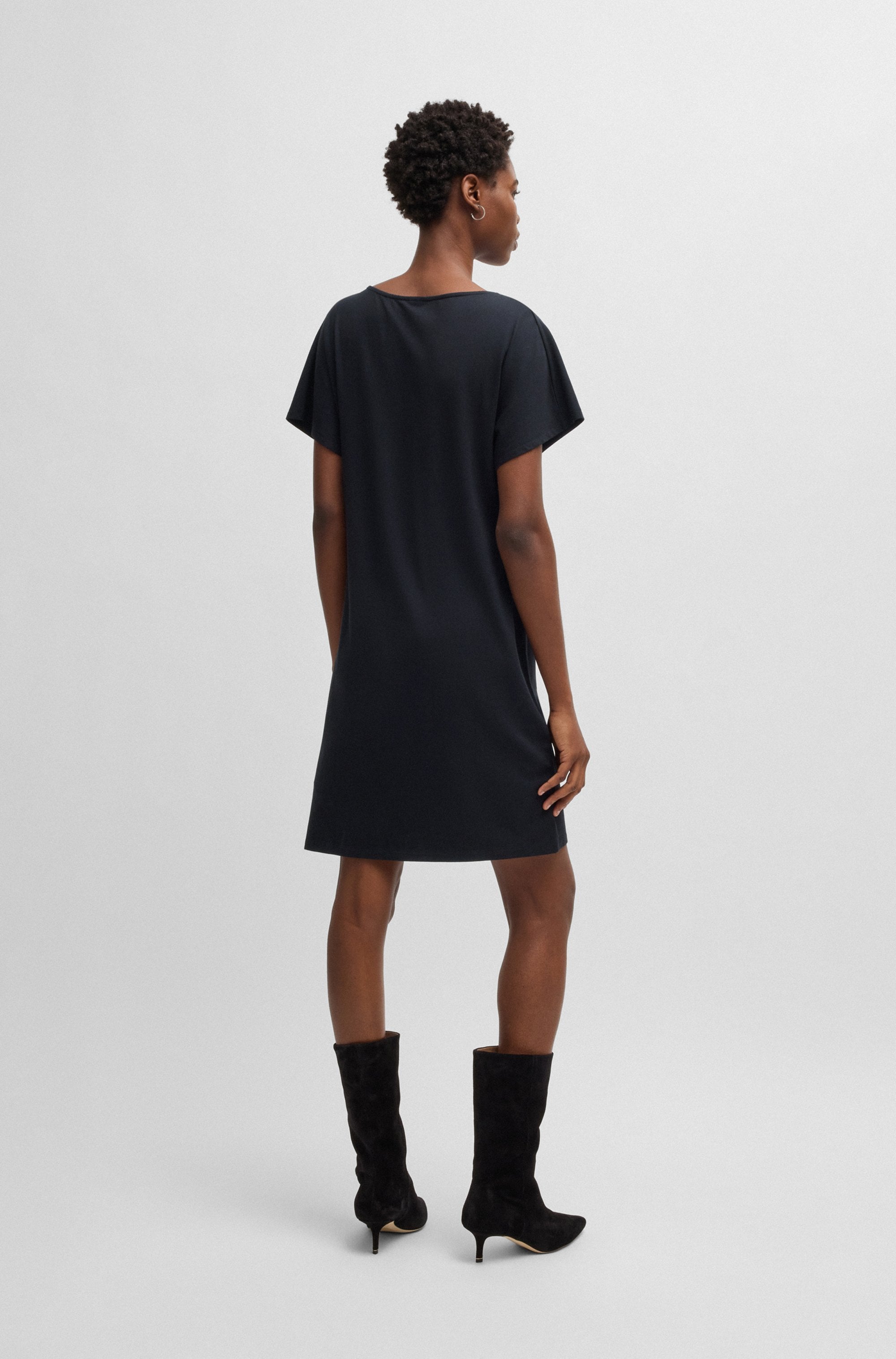 BOSS ORANGE Jerseykleid »Esja Premium Damenmode«, mit hochgeschlossenem Wasserfallausschnitt