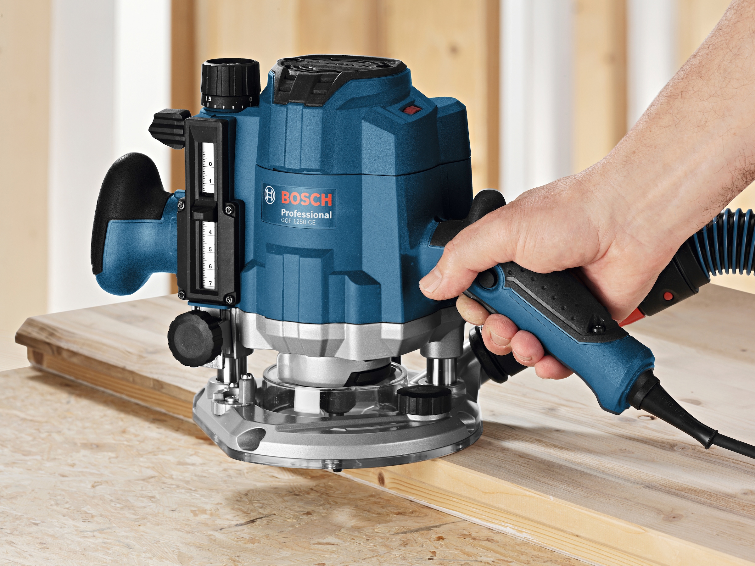 Bosch Professional Oberfräse »GOF 1250 CE«