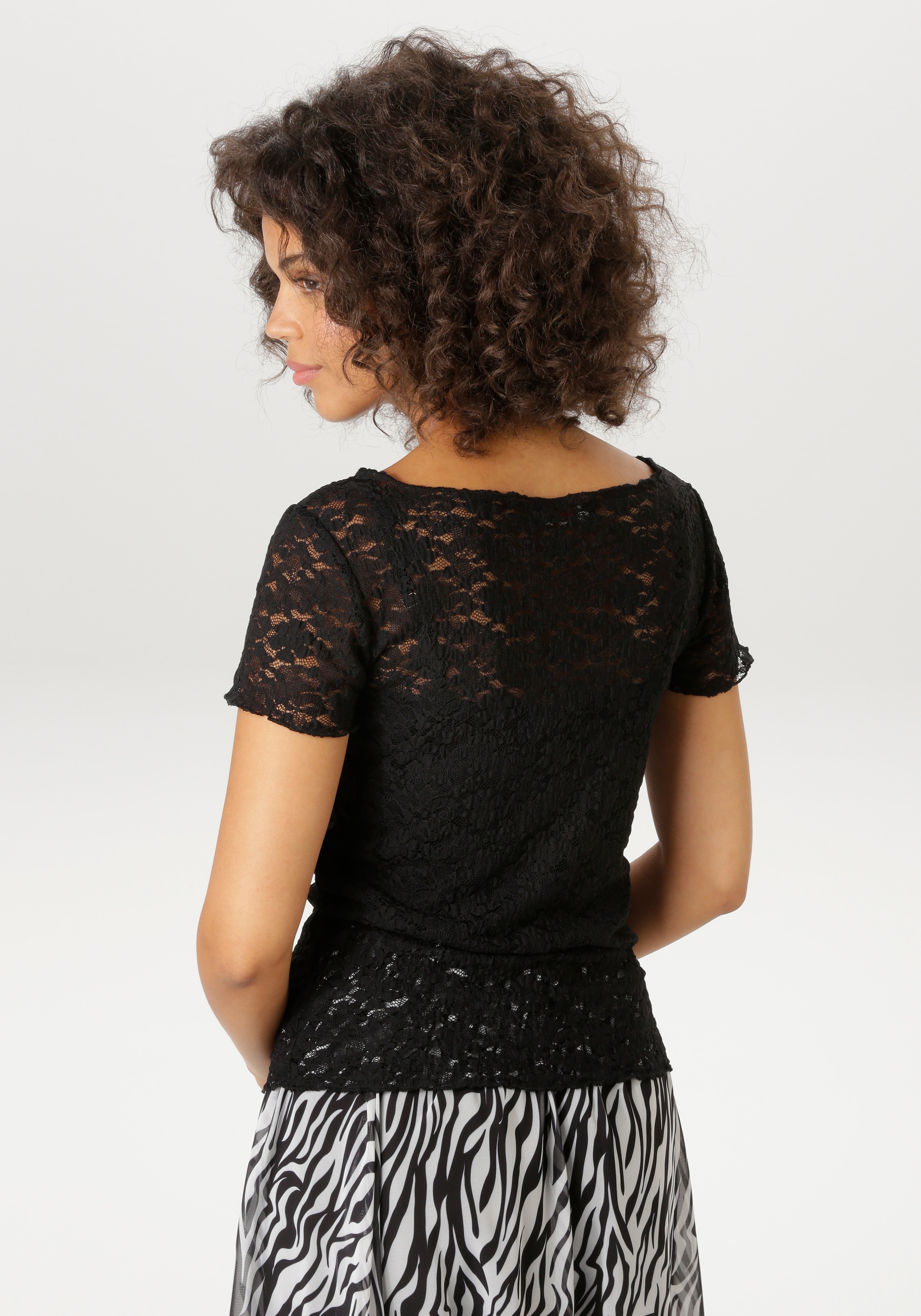 Aniston CASUAL T-Shirt aus floraler Häkelspitze