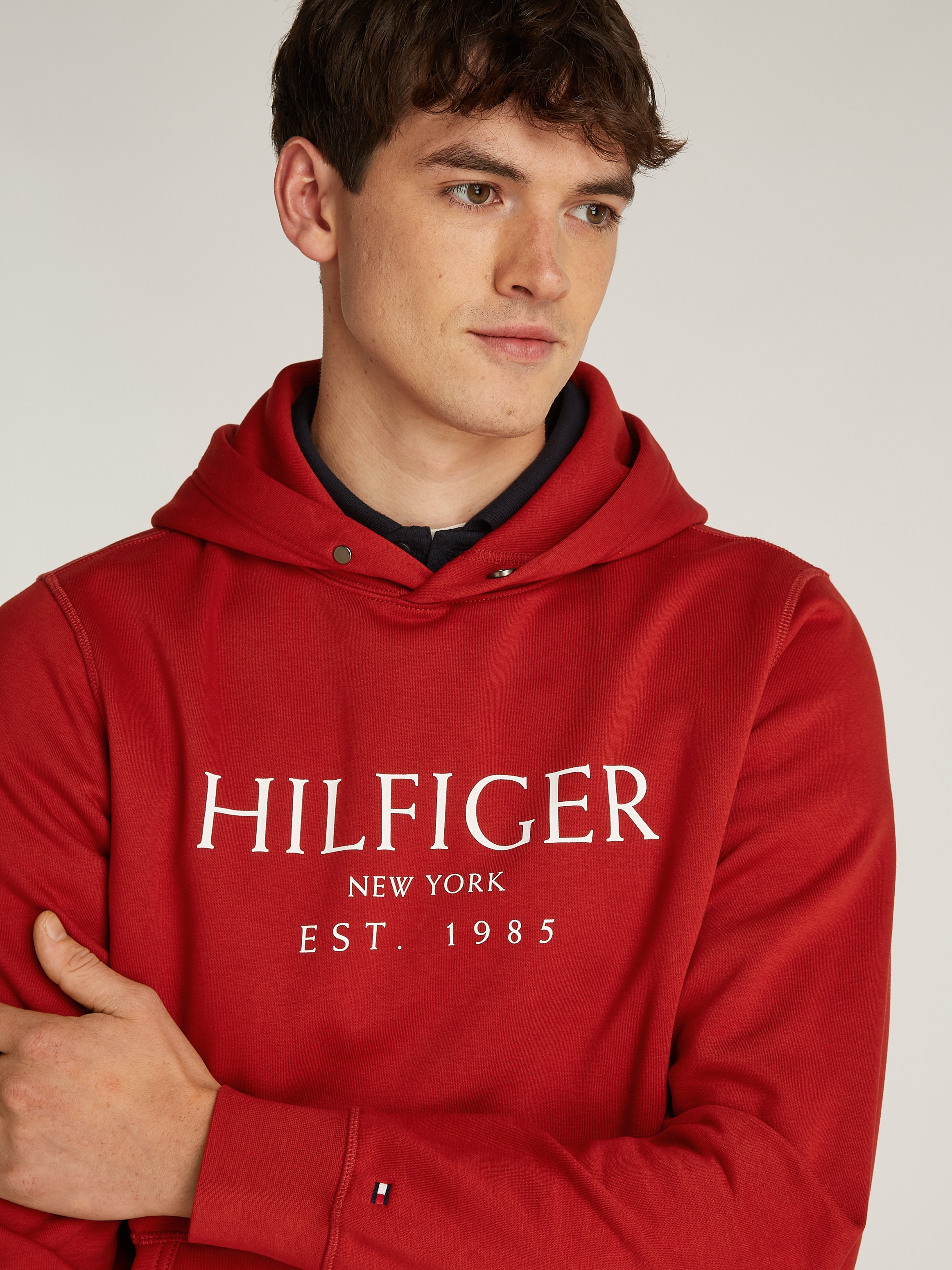 Tommy Hilfiger Hoodie »BIG HILFIGER HOODY«, mit kontrastfarbenen Print