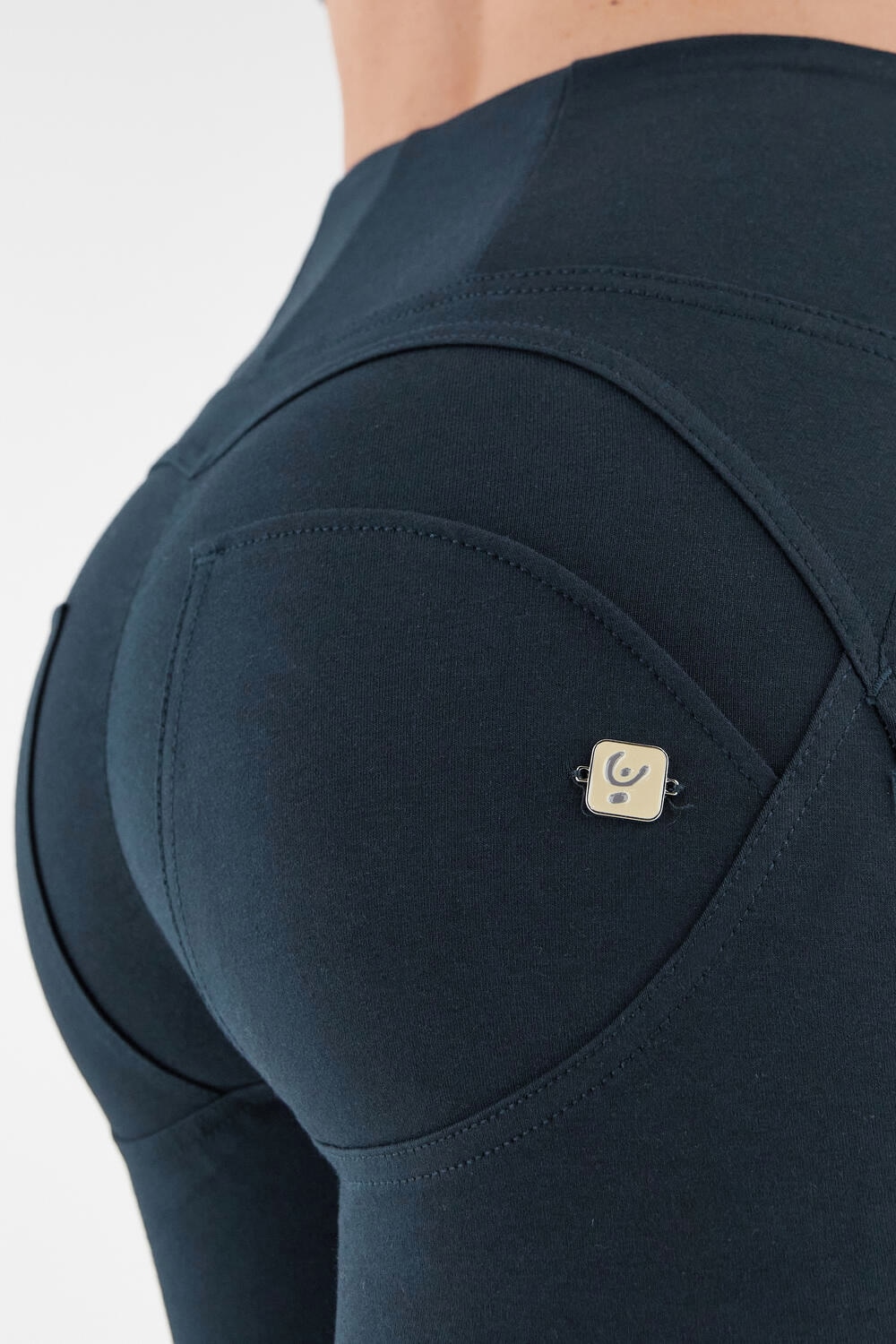 Freddy Leggings »WRUP4 SUPERSKINNY«, mit hohem Bund und Push-Up Effekt