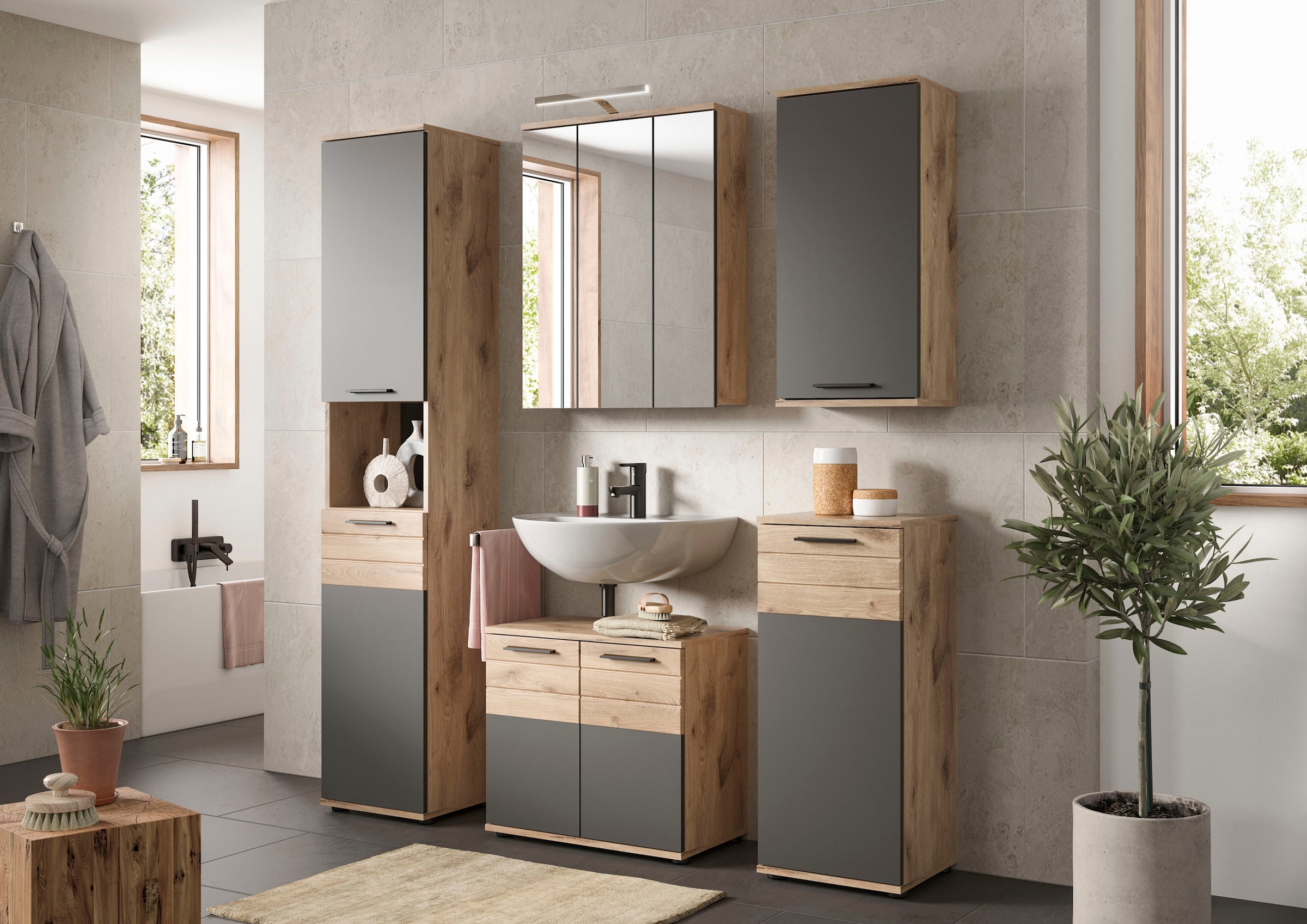 INOSIGN Badezimmerspiegelschrank »Riga, Breite 60cm, 3 Spiegeltüren, 9 Fächer, 6 Einlegeböden«, Badmöbel, Badschrank, Schrank, Wandschrank, Bad, Badezimmer