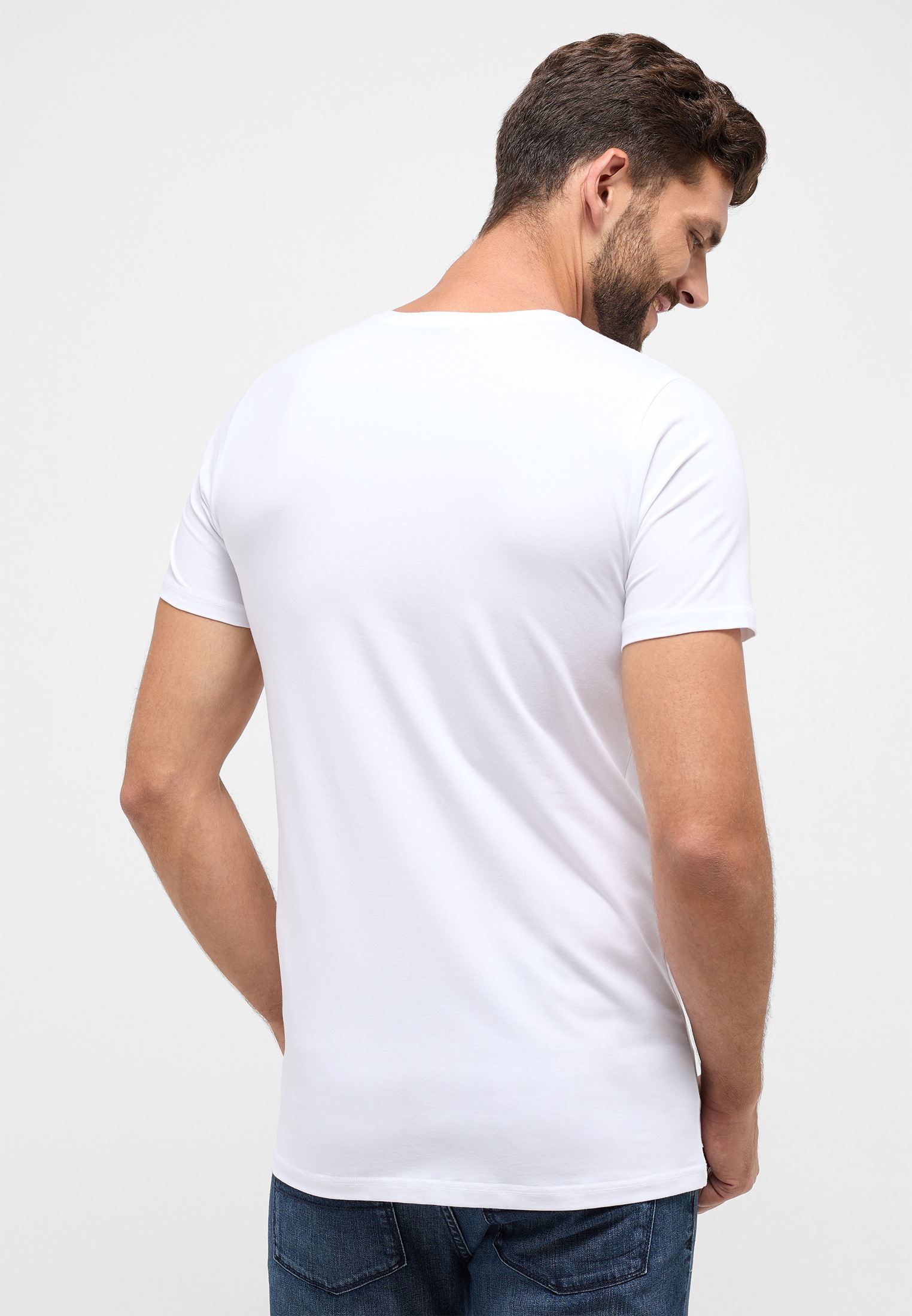Eterna V-Shirt