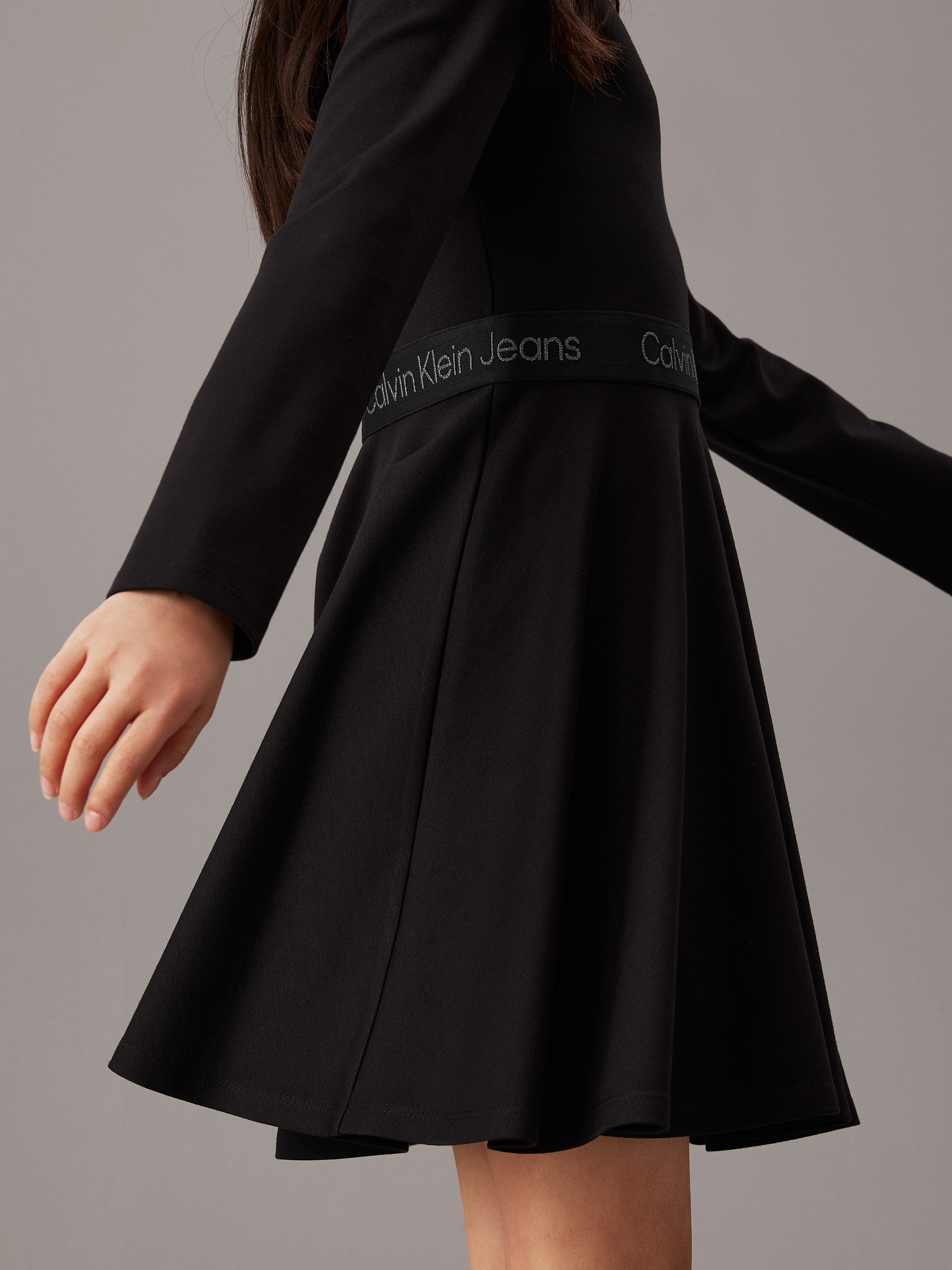 Calvin Klein Jeans Skaterkleid »Ls Logo Tape Punto Dress«, für Kinder bis 16 Jahre und mit Logoschriftzug