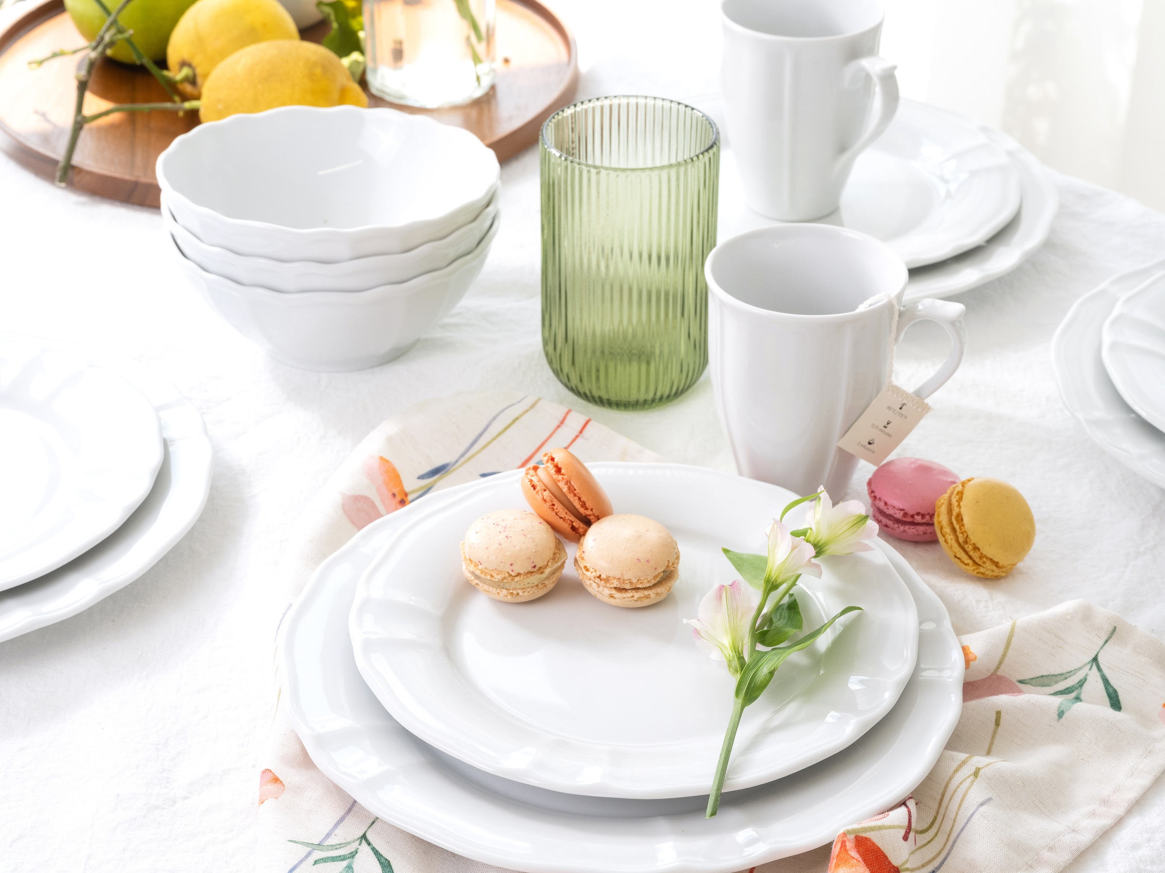 CreaTable Kombiservice »Geschirr-Set Flora«, (Set, 16 tlg., Kaffeeservice und Tafelservice im Set, für 4 Personen), Service weiß, klassische Form im Landhausstil 16 Teile, für 4 Personen