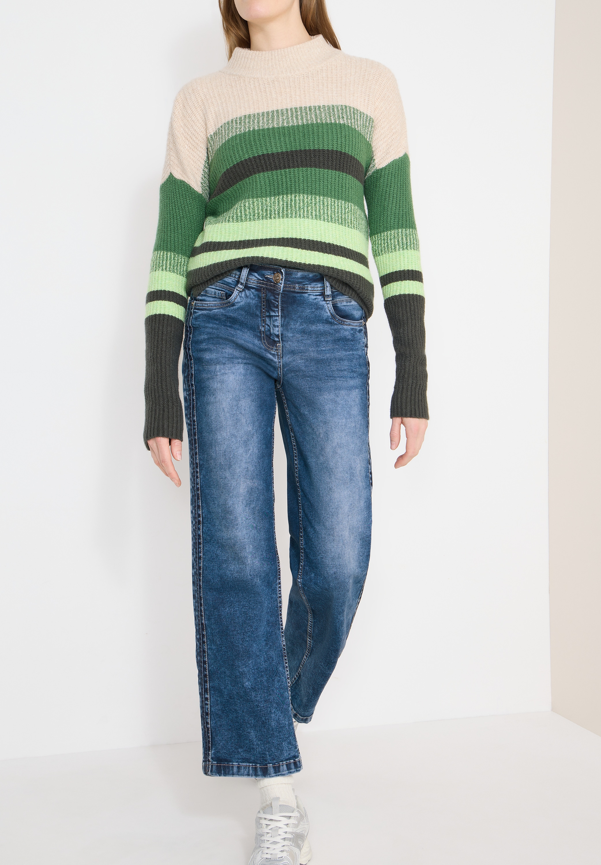 Cecil Weite Jeans »Style NEELE Mid Blue« mit tonalen Gallonstreifen und Stretch