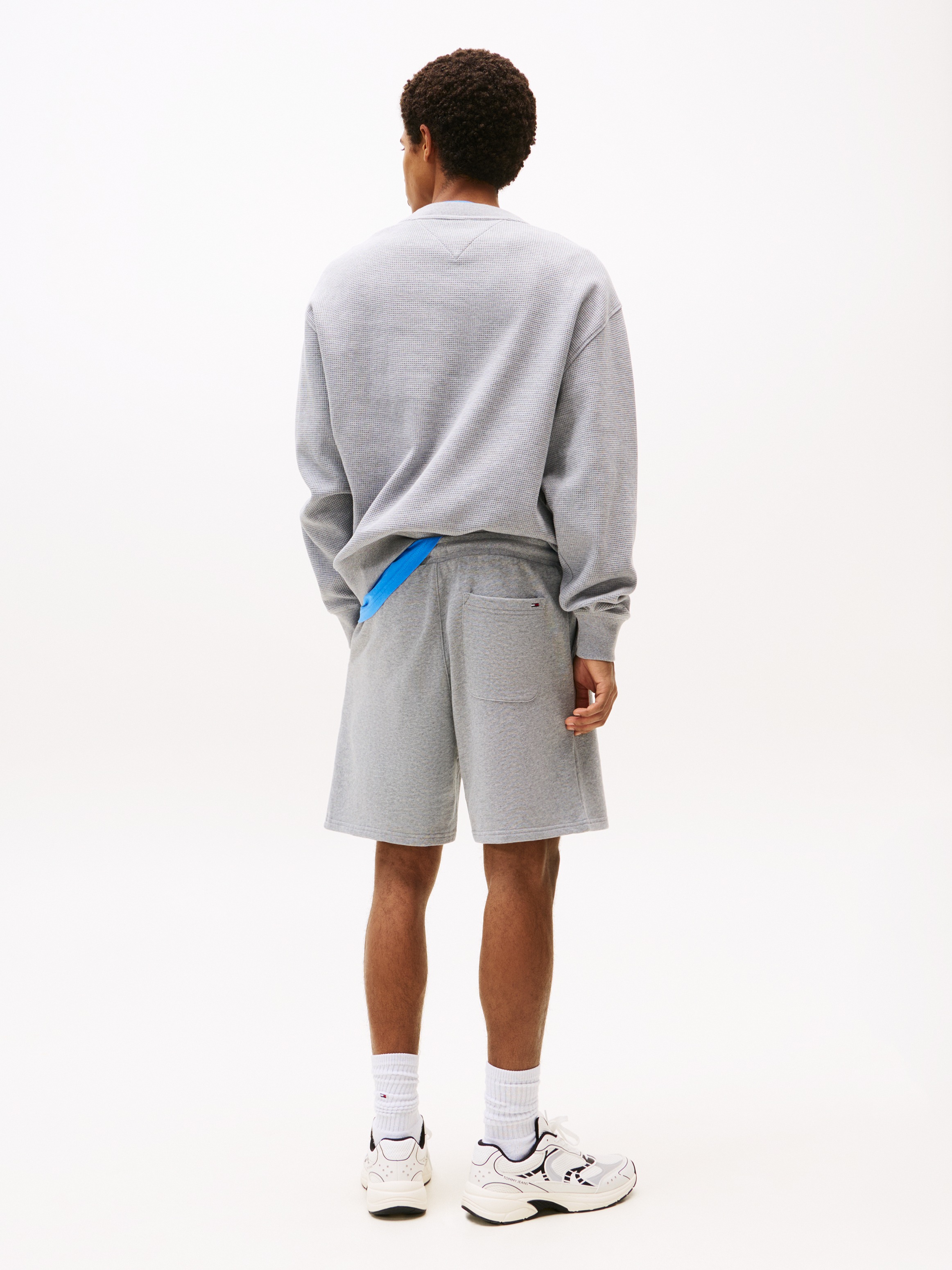 Tommy Jeans Sweatshorts »TJM RLX STACK LOGO SWEATSHRT EXT«, Mit Kordelzug