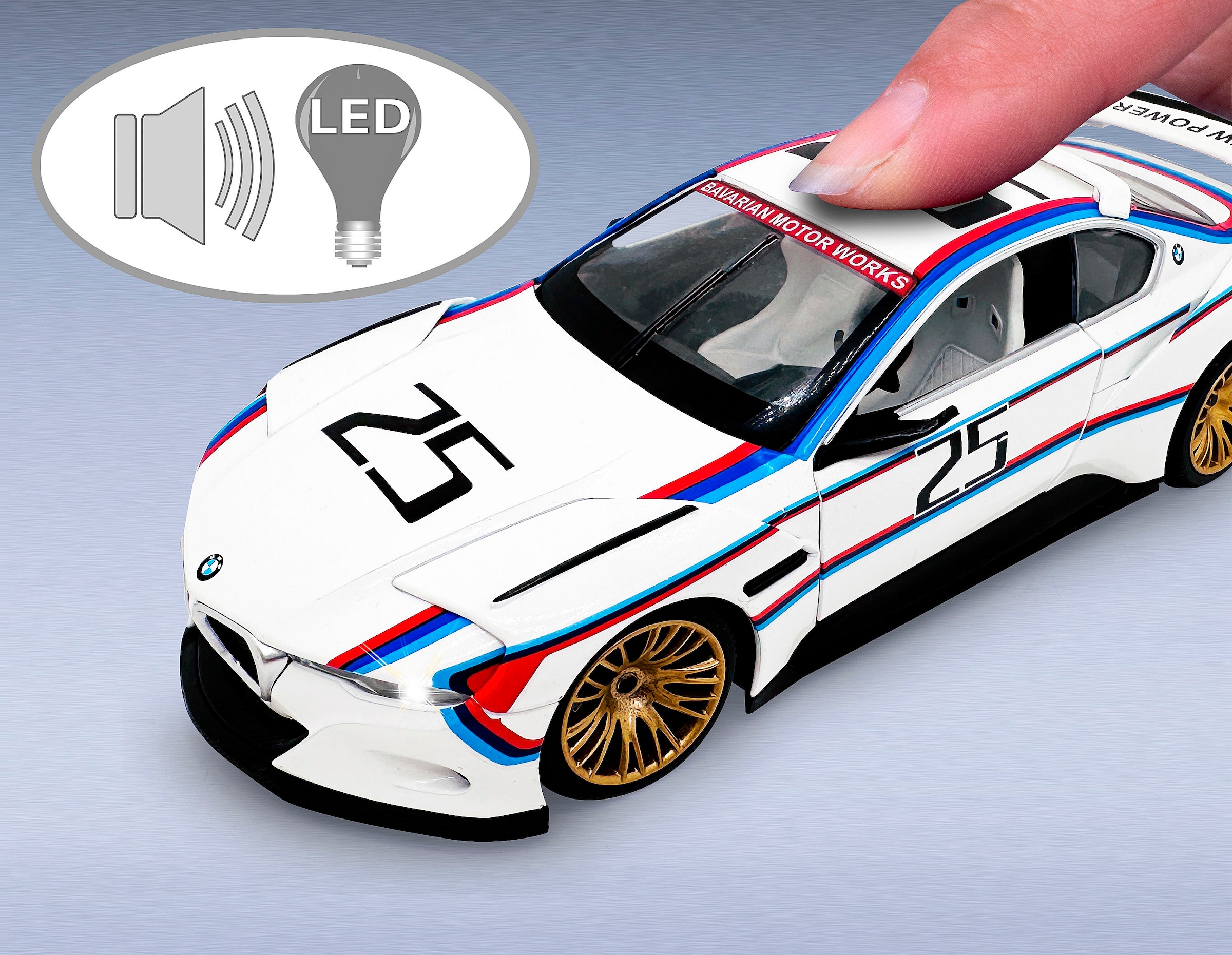 Jamara Spielzeug-Auto »Diecast, BMW 3.0 CSL Hommage R weiß inklusive Batterien« LED Licht; Maßstab 1:24
