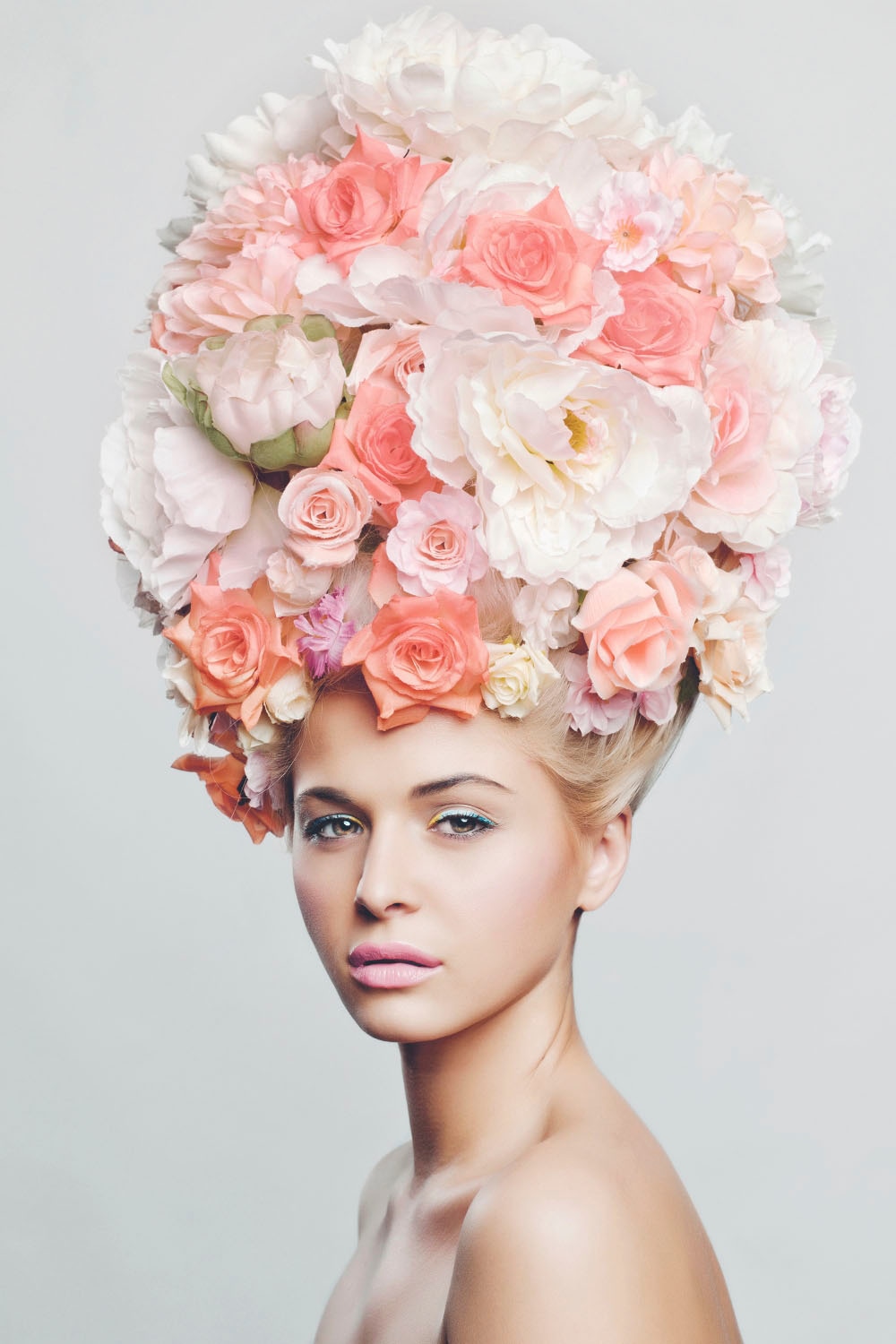 queence Acrylglasbild »Frau mit Blumenhut«, Frau-Kunst-Blumen-Bilder von Frauen-Fashion, Fine Art-Print in Galeriequalität