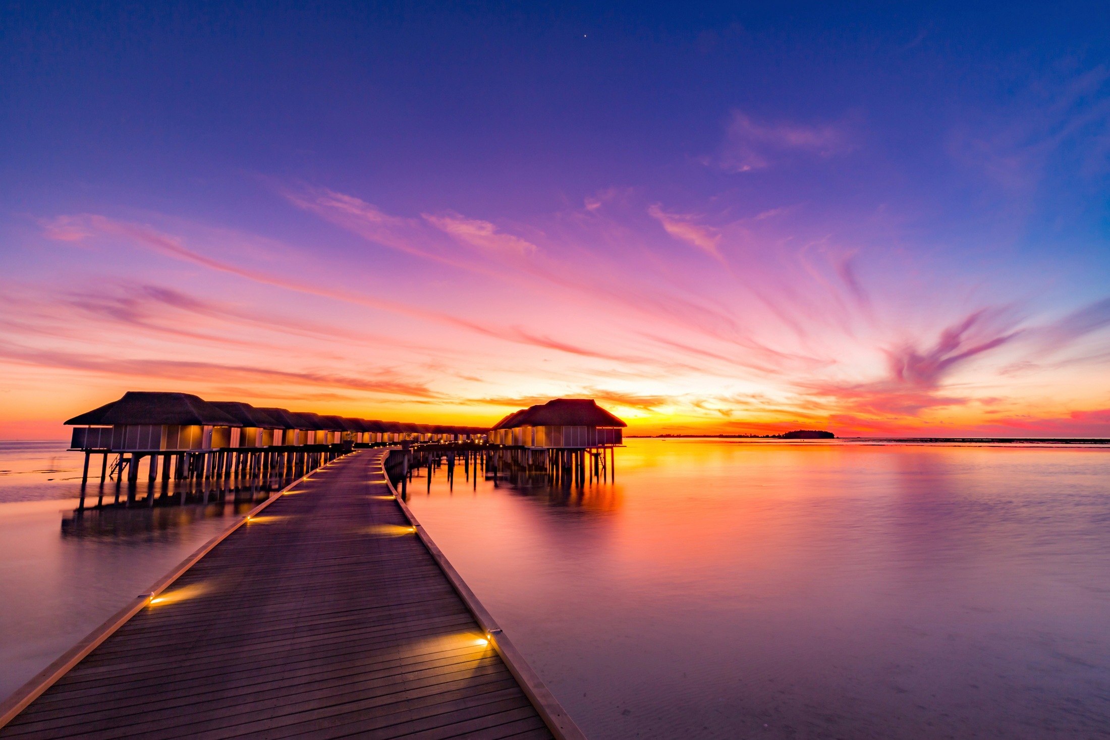 Papermoon Fototapete »HOLZ-BRÜCKE-PIER STEG MEER SEE STRAND SONNE THAILAND« günstig online kaufen