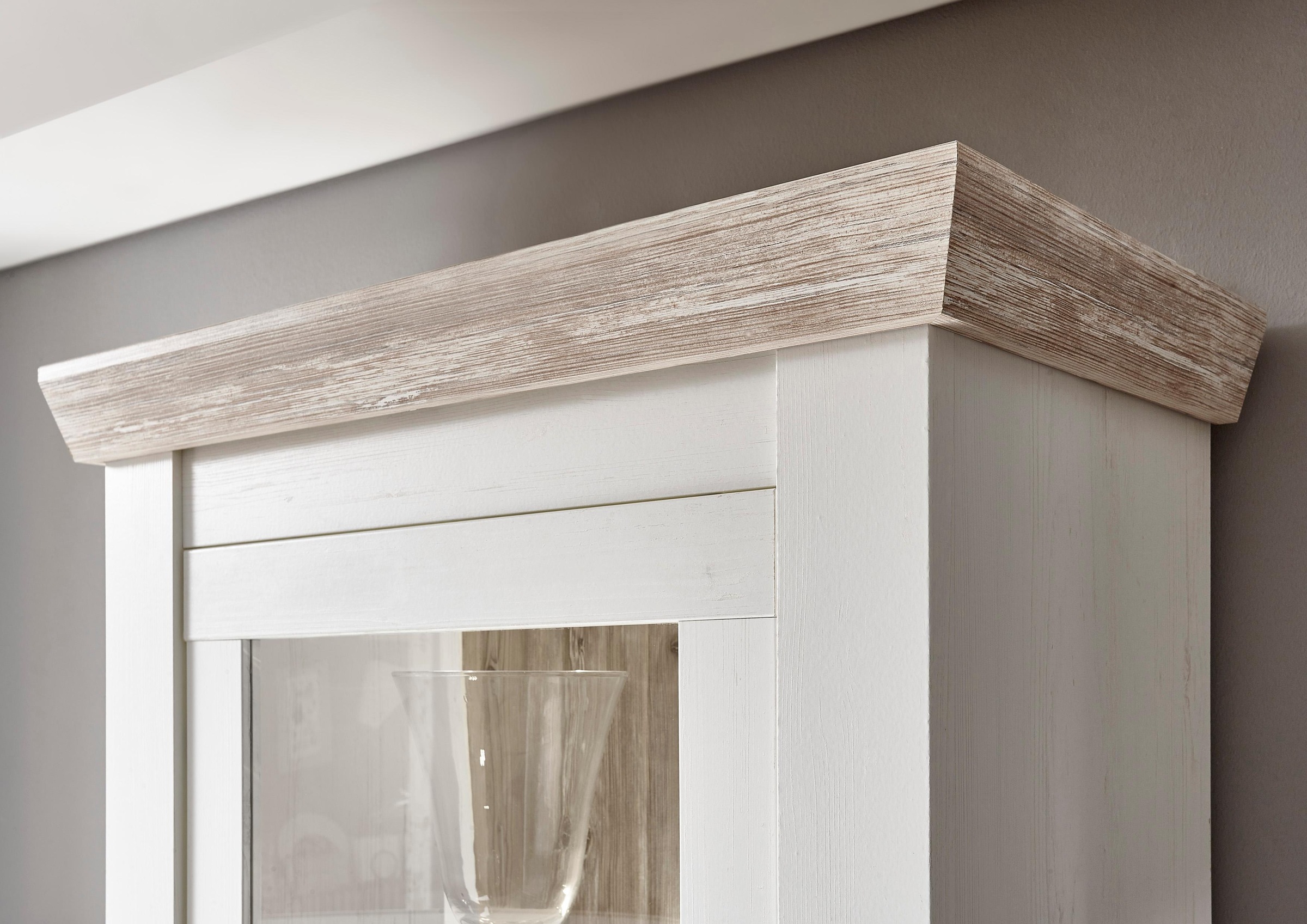 Home affaire Lowboard »FlorenzTV-Board, TV-Schrank«, Fernsehtisch im romantischen Landhaus-Look, Breite 134 cm