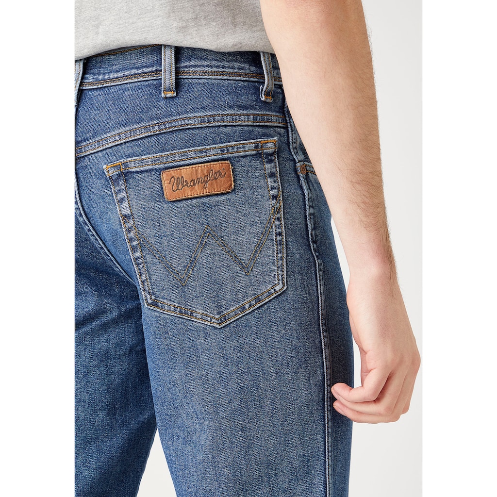Wrangler Slim-fit-Jeans »Texas Slim«, in leicht gewaschener Optik