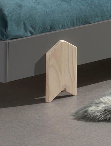 Vipack Kinderbett »Modulo«, (Made in Europe), Jugendbett, Einzelbett, Stapelbett mit Füßen in Pfeiloptik