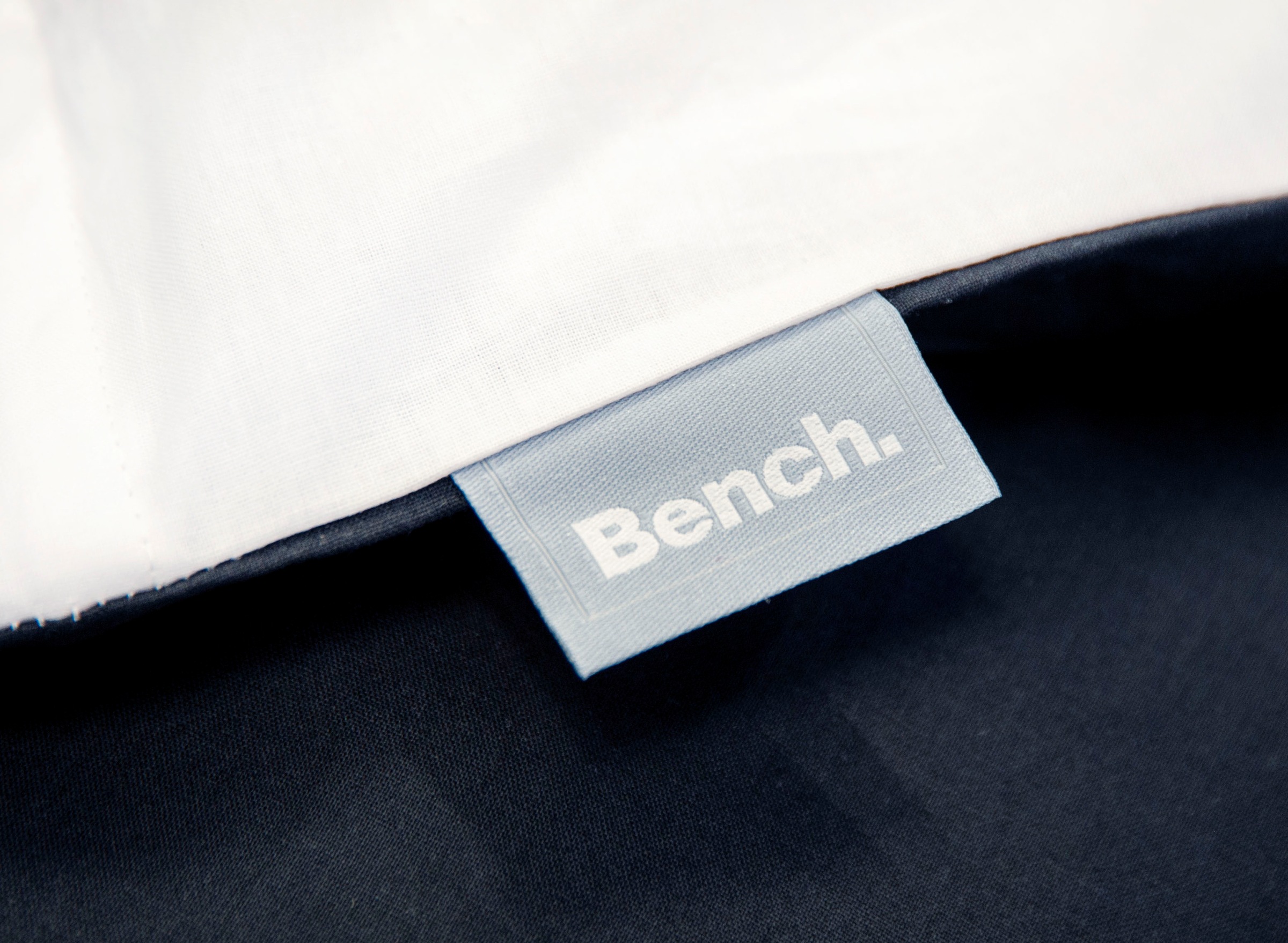 Bench. Wendebettwäsche »Bench in Gr. 135x200 oder 155x220 cm«, Bettwäsche aus Baumwolle, moderne Bettwäsche mit Wendeoptik