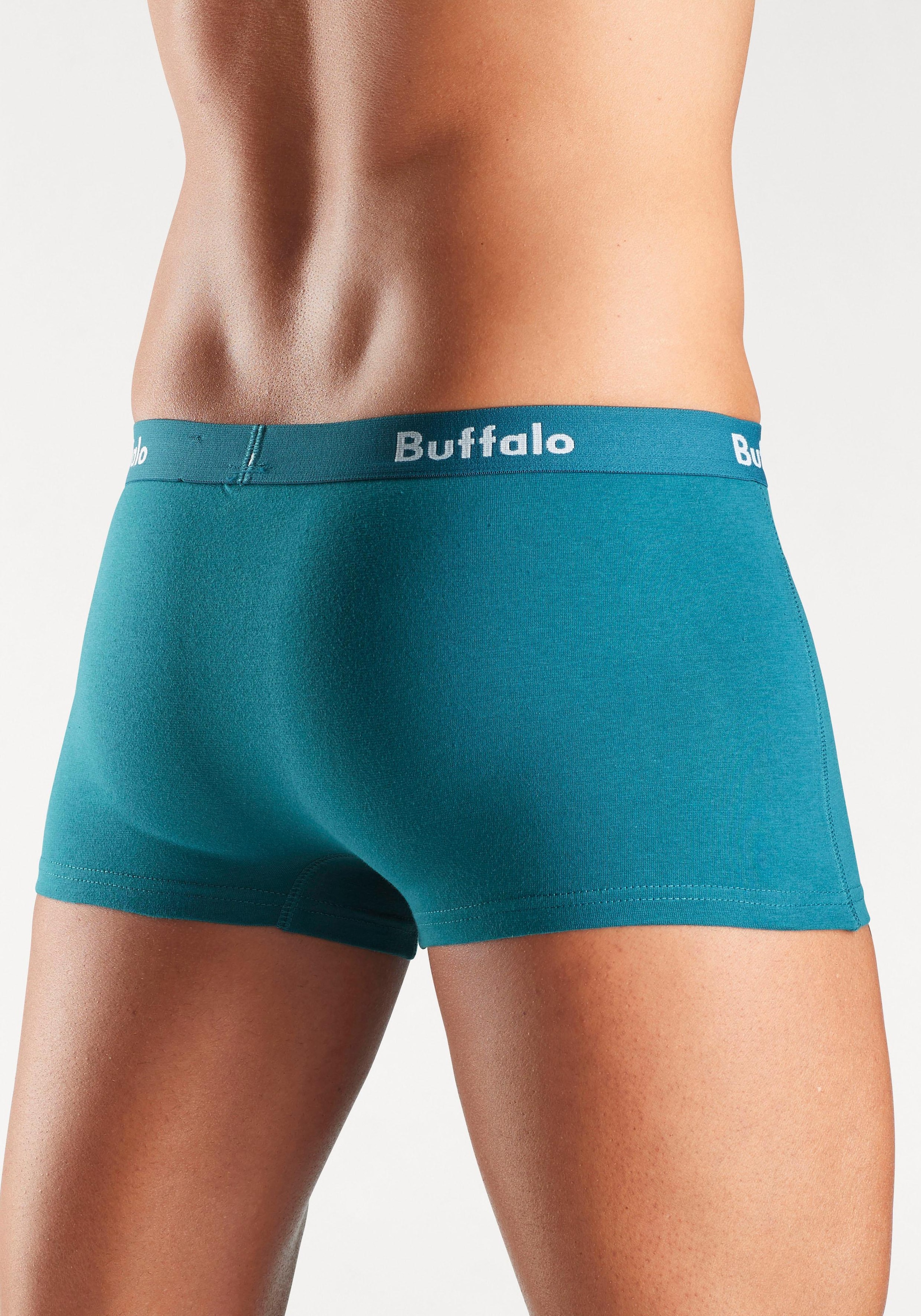 Buffalo Boxershorts, (Packung, 3 St.), in Hipster-Form mit Overlock-Nähten vorn