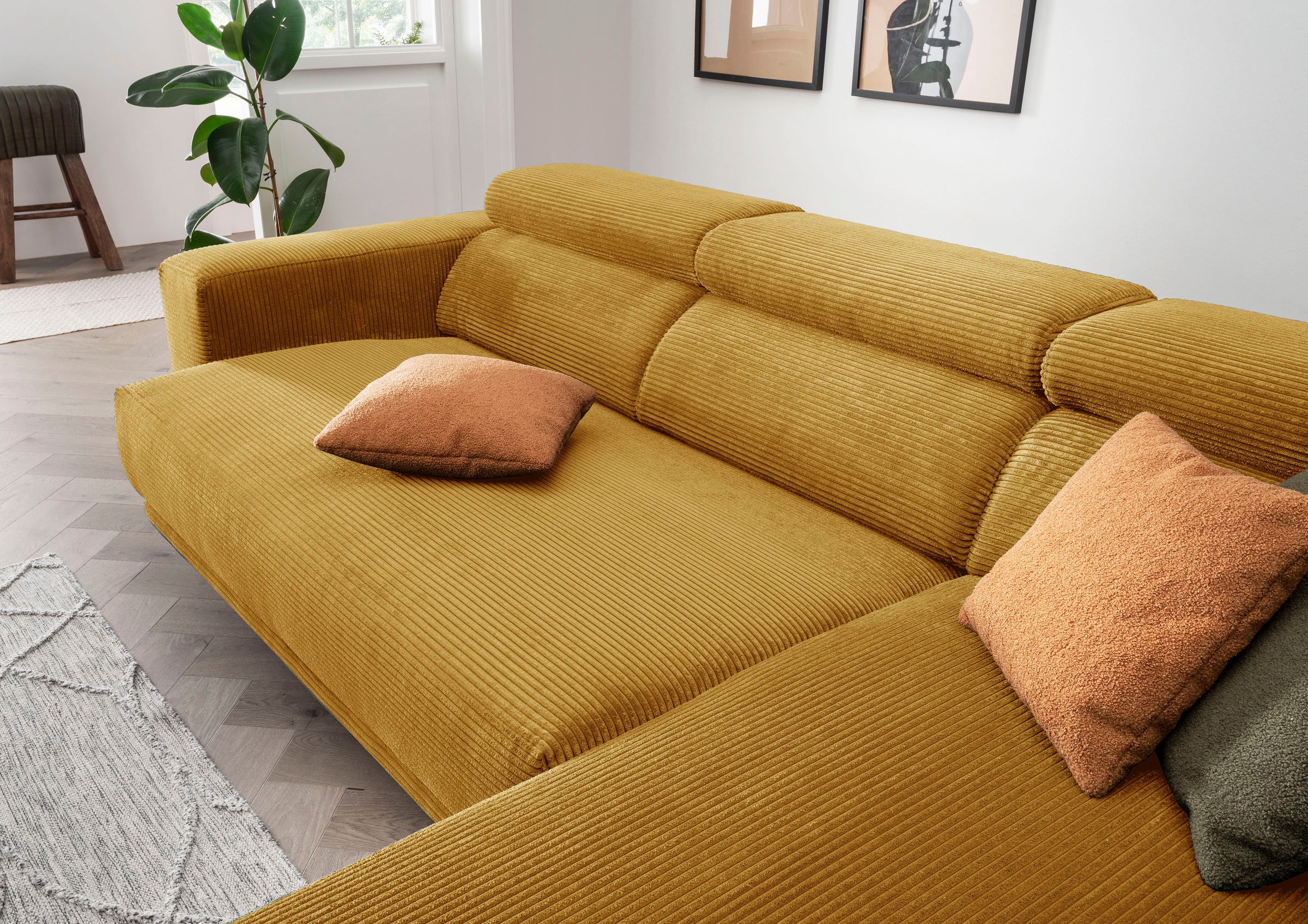 alina Ecksofa »Hikari«, wahlweise mit Sitzvorzug, in modernem Cordstoff, Breite 302 cm