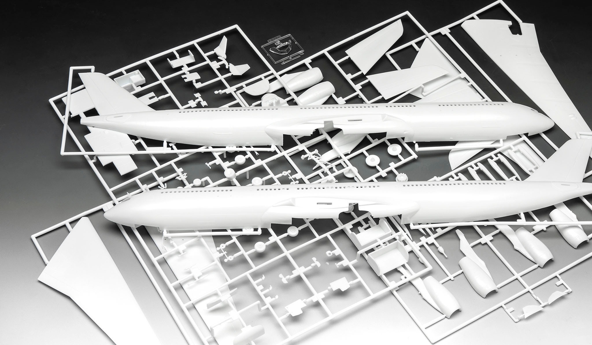 Revell® Modellbausatz »Airbus A340-300 “Lufthansa" New Livery« Made in Europe