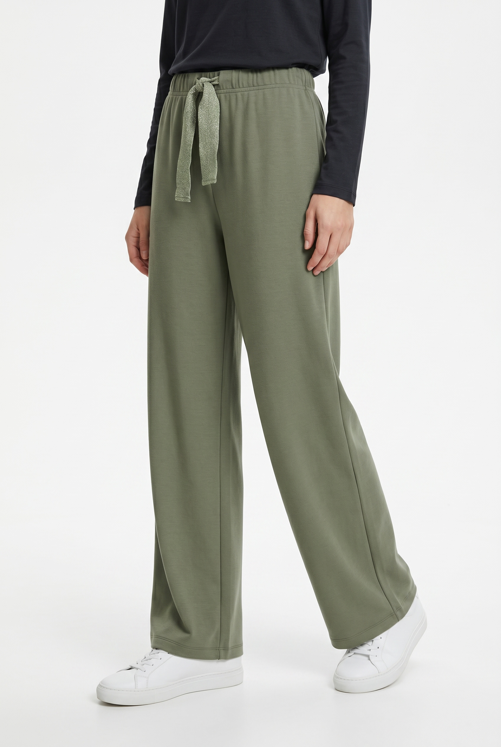 pieces Sweathose »PCCHILLI WIDE GLITTER SWEAT PANT NOOS BC«  Baumwollmischung