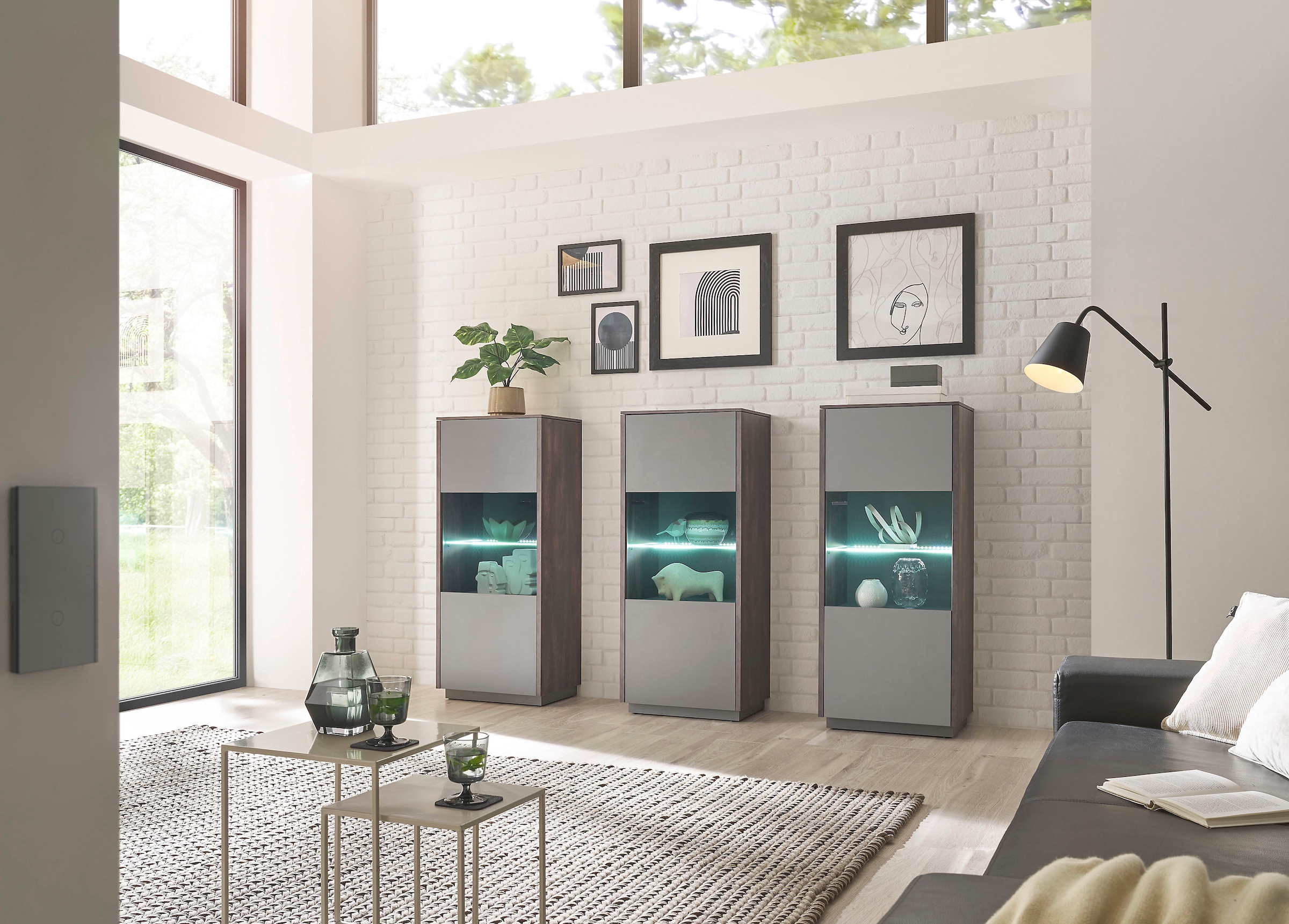 INOSIGN Vitrine »LARGO«, Soft-Close-Funktion, Höhe ca. 130 cm