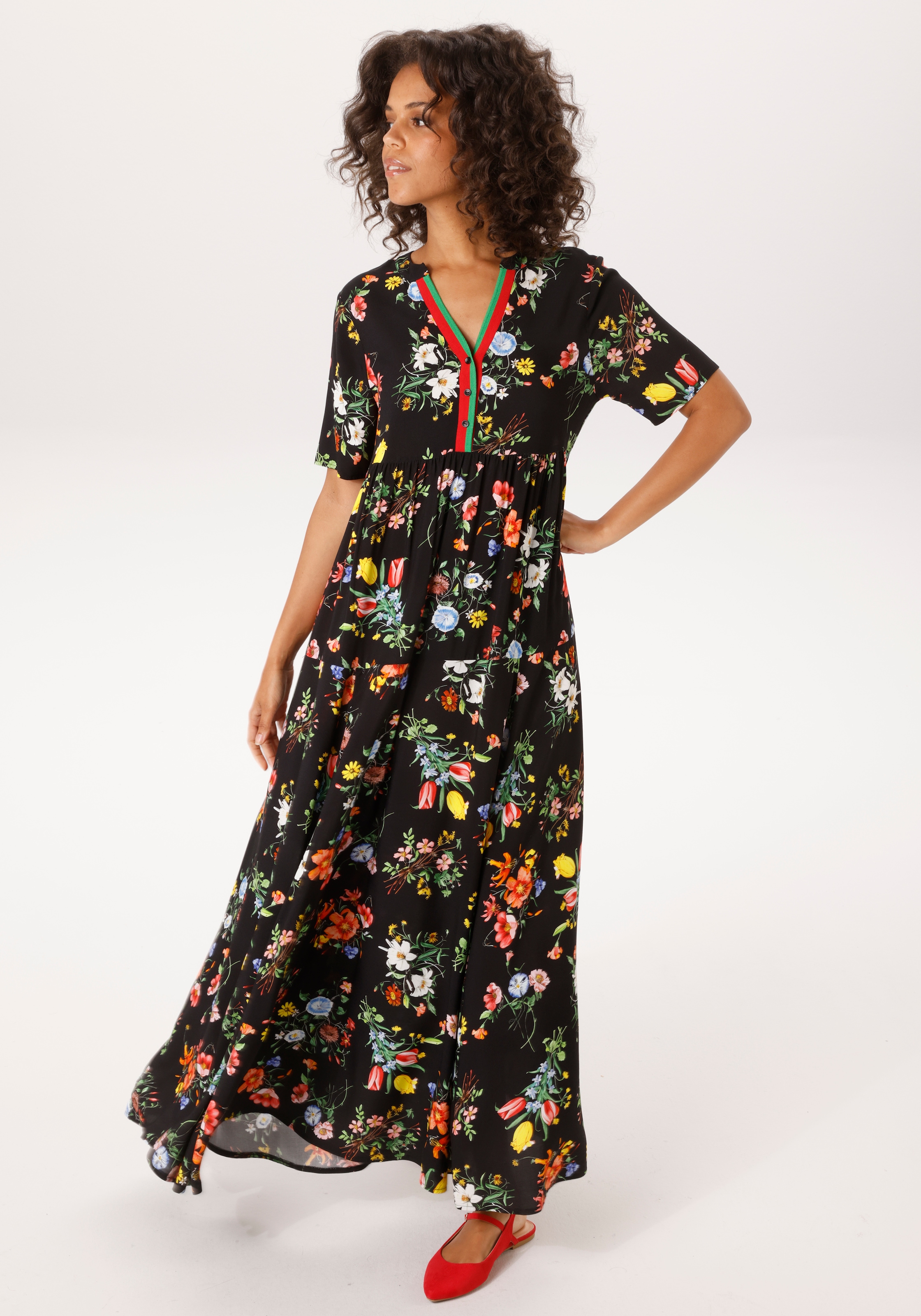 Aniston CASUAL Sommerkleid mit farbenfrohen Blumendruck - jedes Teil ein Unikat