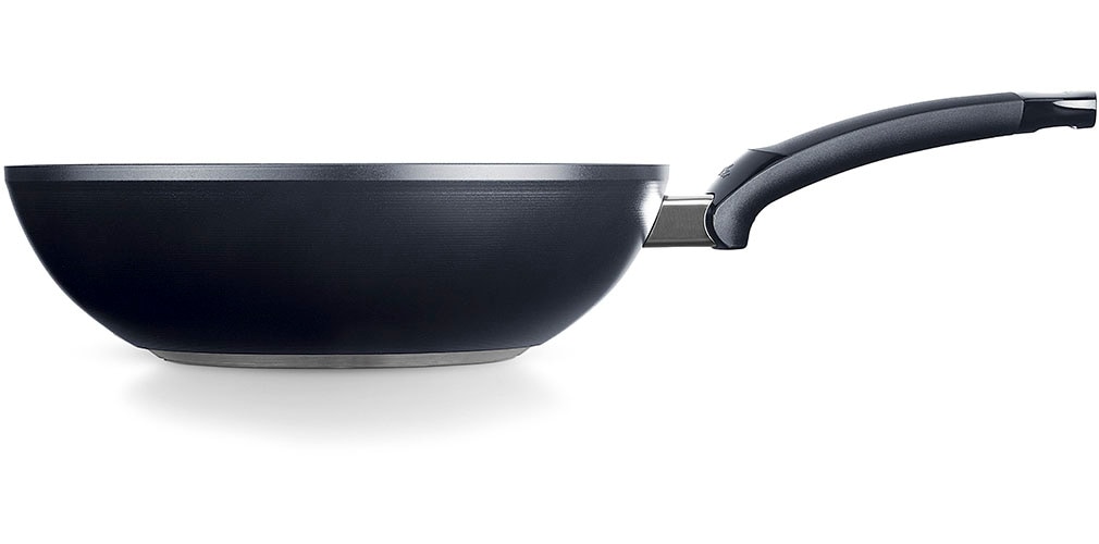 Fissler Wok »Ceratal® Orbit Black« Aluminium 1 Stk. tlg. gesünderes Kochen mit Antihaft-Effekt, hergestellt ohne PFAS/PTFE