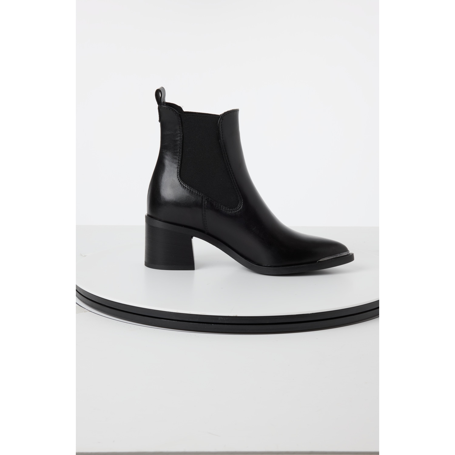 Tamaris Chelseaboots  Businessschuh, Stiefelette mit elegantem Blockabsatz, schmale Form