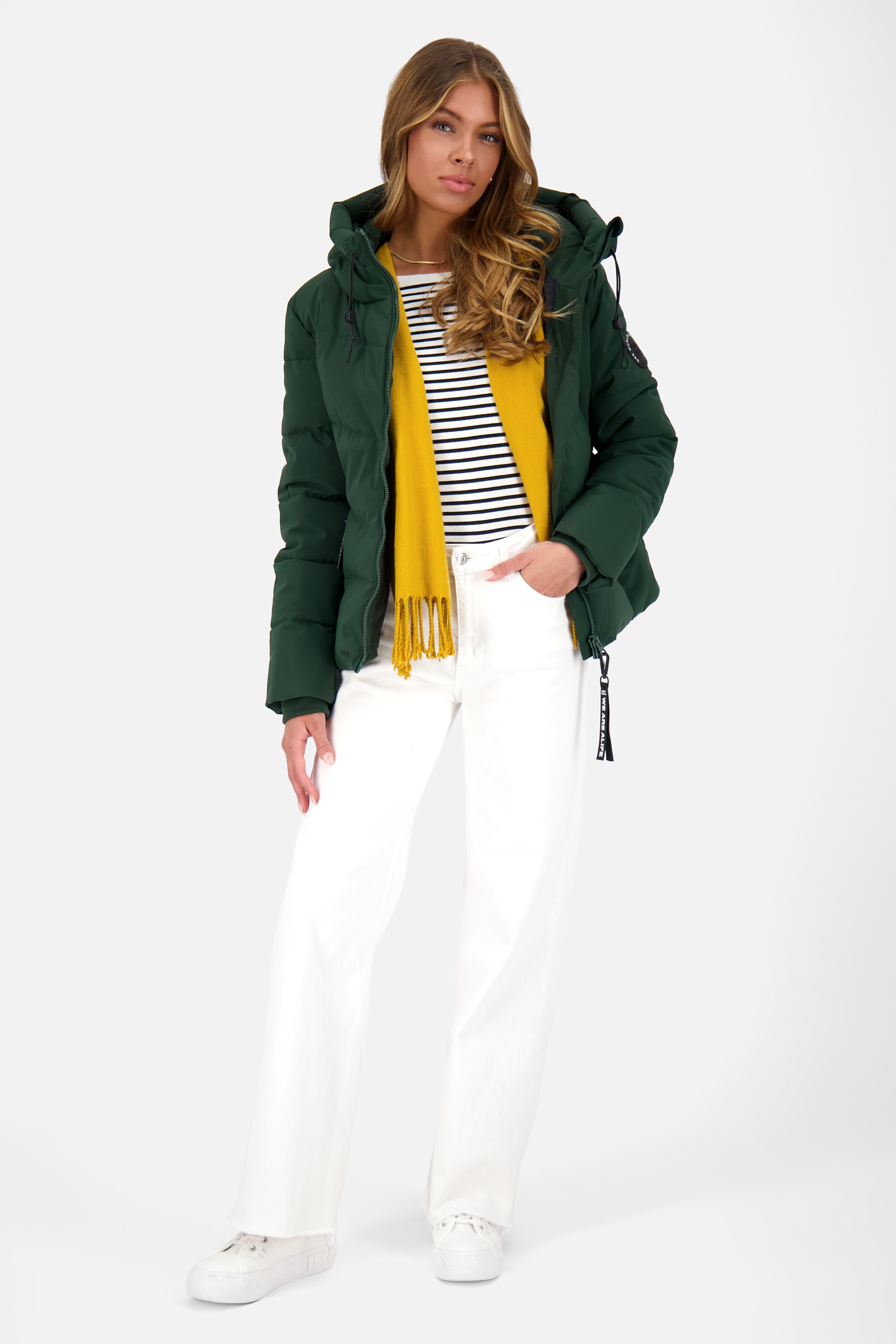 Alife & Kickin Winterjacke »Damen MicaelaAK A«, Kurze warme Jacke mit gefütterten Reißverschlusstaschen und Kapuze