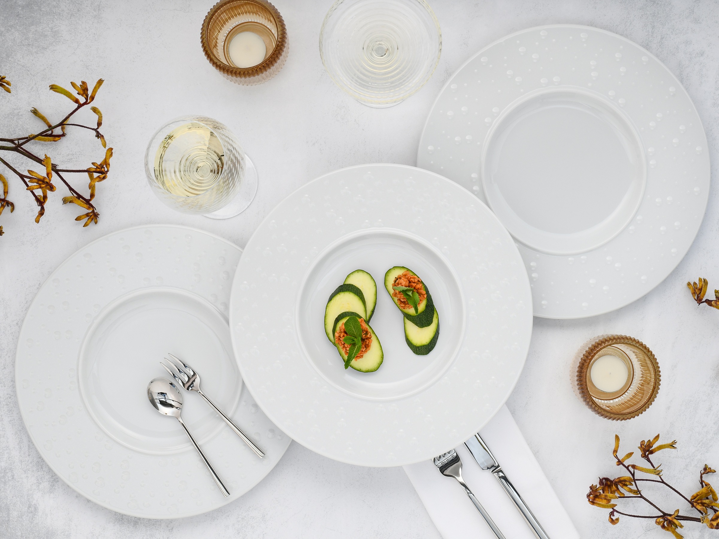 CreaTable Teller »Show Time Drop weiß, Gourmetteller 4-tlg.« Moderne Formgebung, Fine Dining-Charakter, Relief Oberfläche