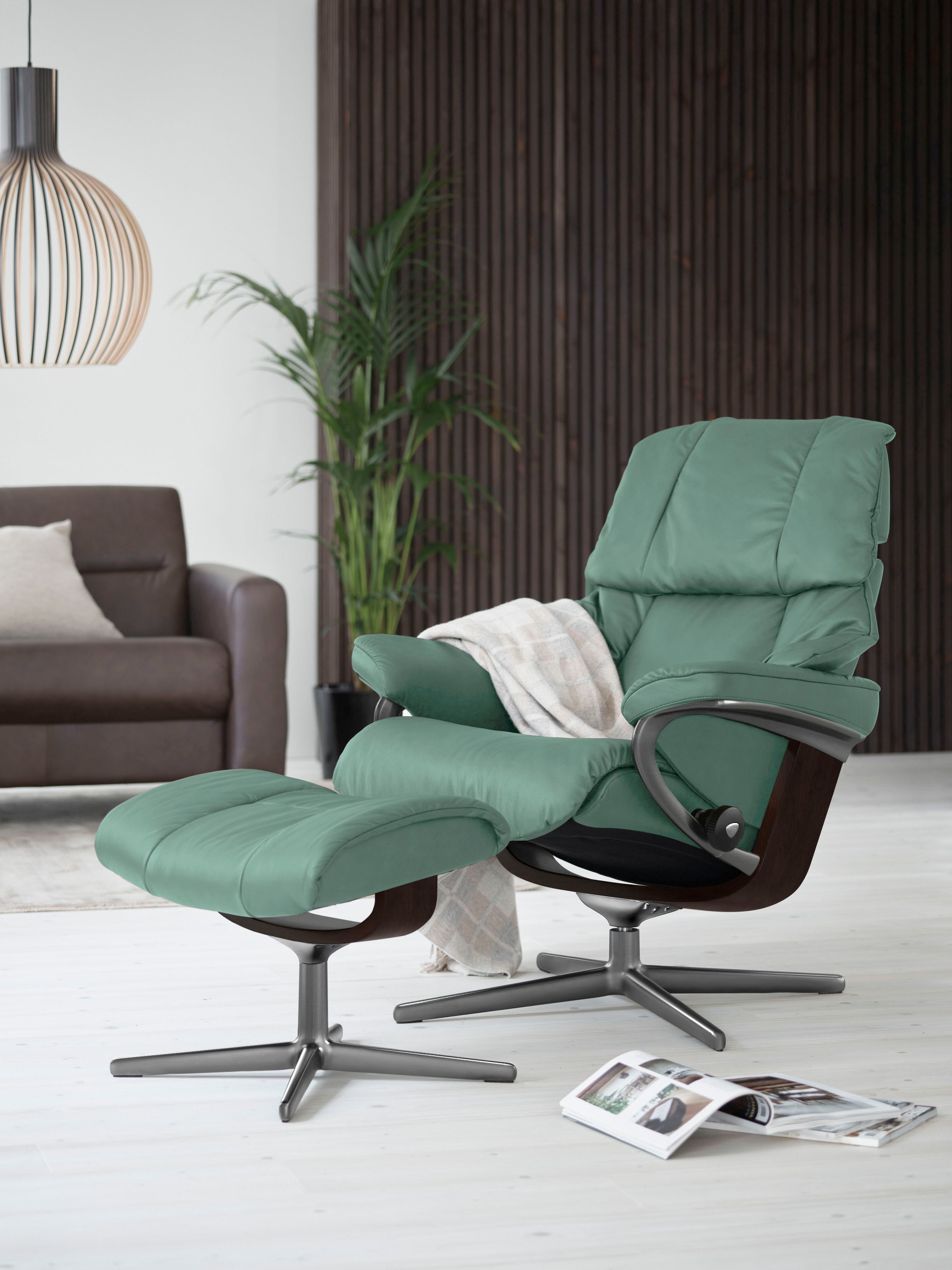 Stressless® Relaxsessel »Reno«, mit Cross Base, Größe S, M & L, Holzakzent günstig online kaufen