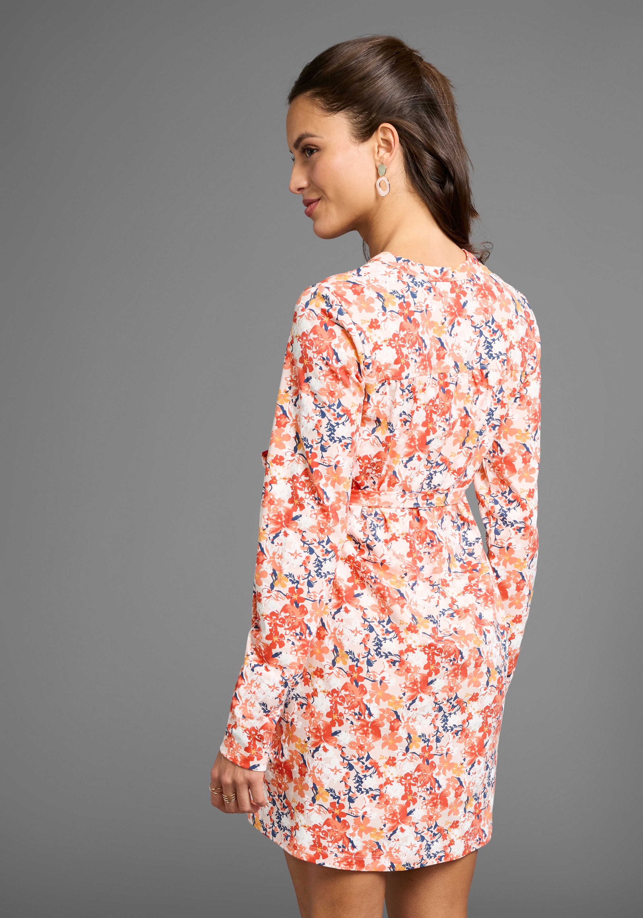 Neun Monate Umstandskleid »Kurzes Schwangerschafts-Kleid mit Knopfleiste, Minikleid«, Shirtkleid mit tiefer Knopfleiste, ideal zum Stillen