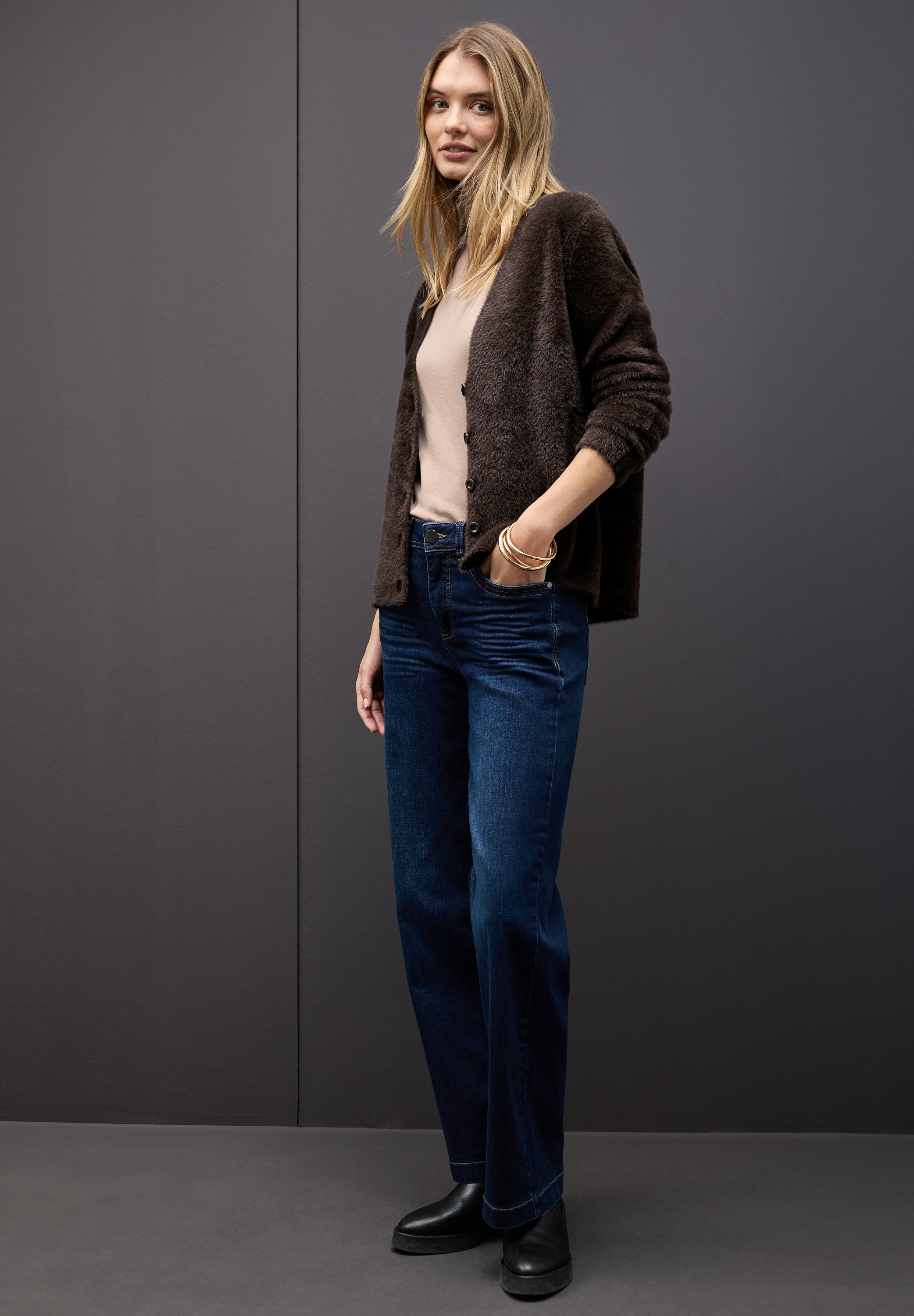 STREET ONE Cardigan, mit V-Ausschnitt