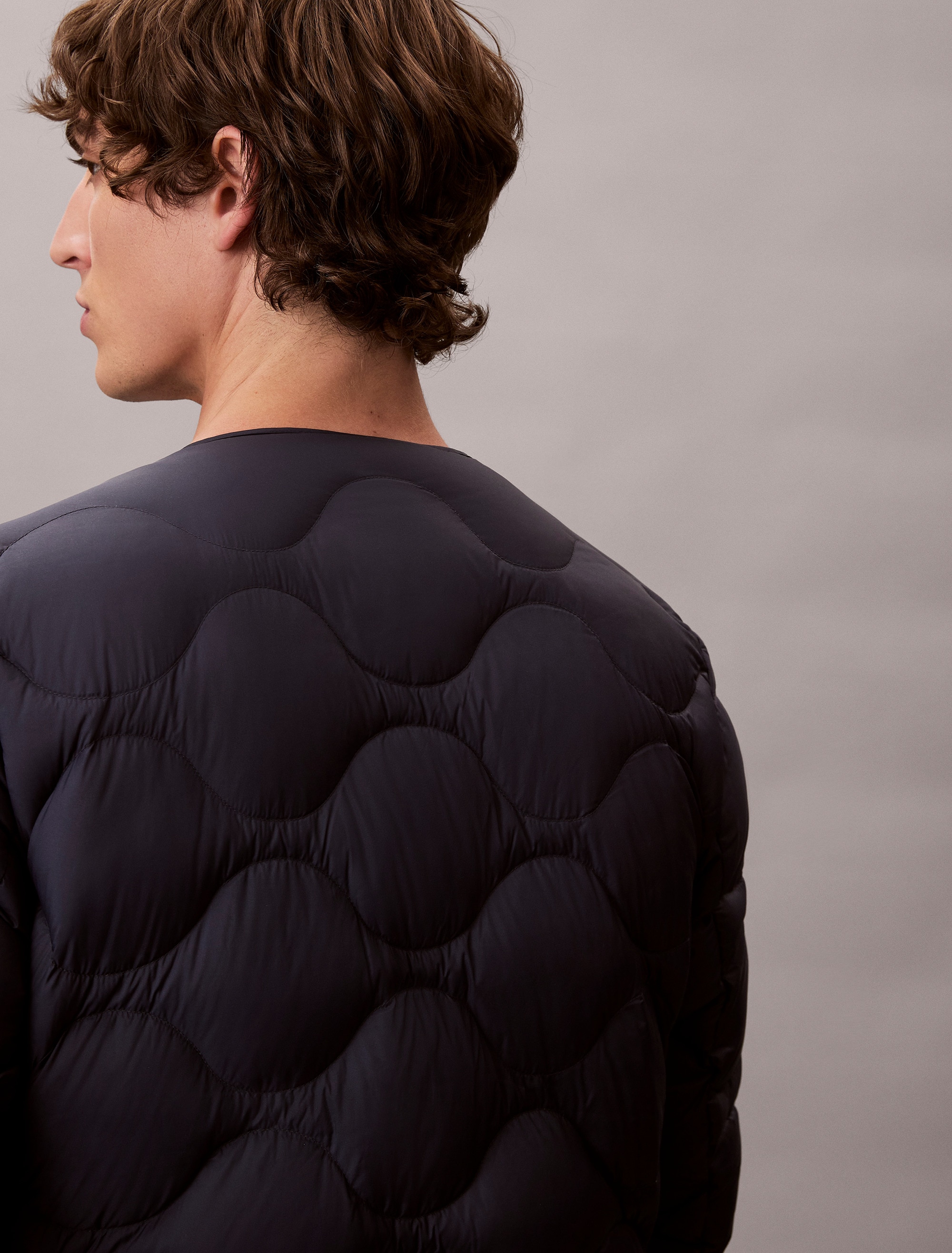 Calvin Klein Jeans Daunenjacke ohne Kapuze Strickkragen, Regular Fit, warm wattiert