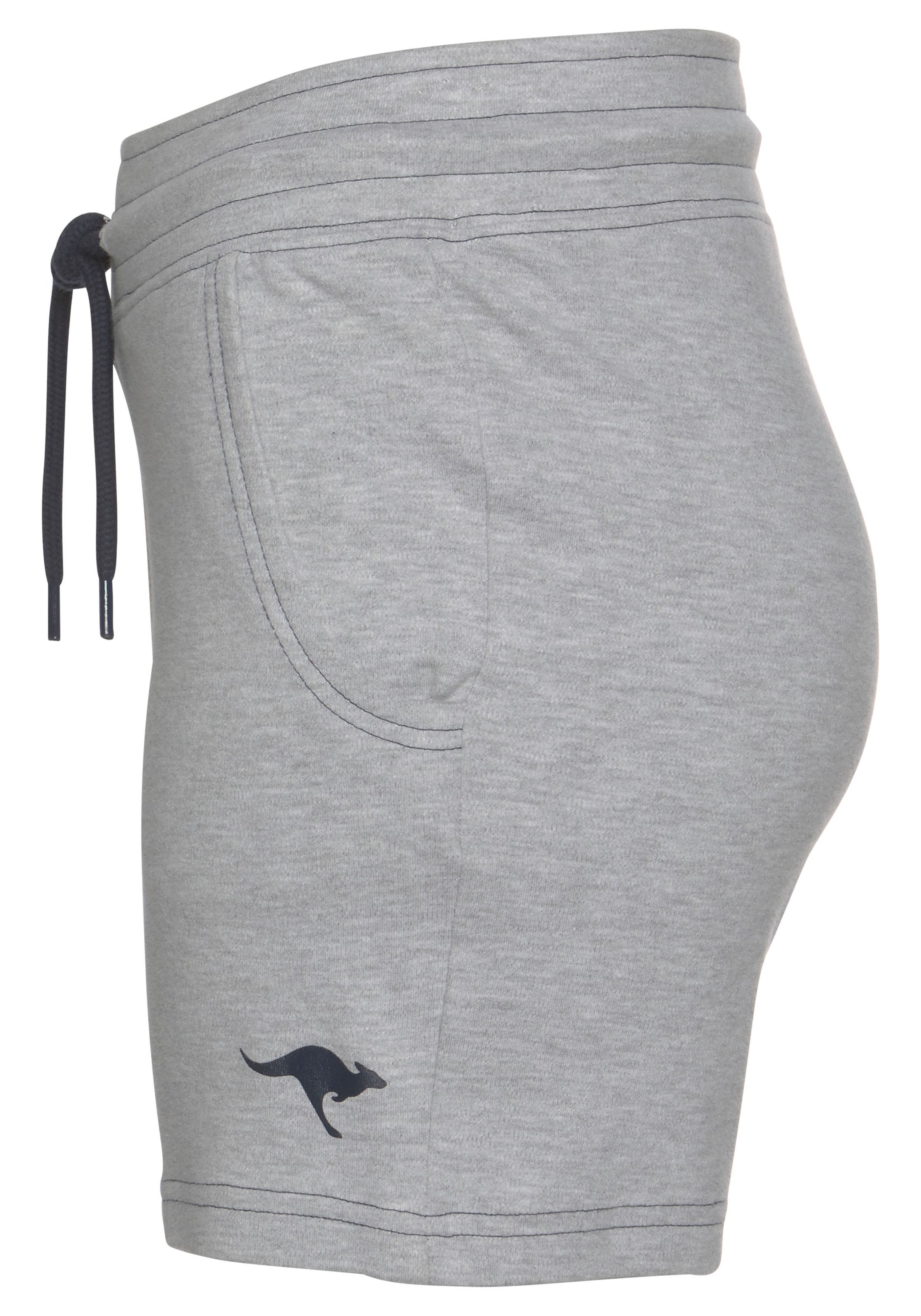 KangaROOS Sweatshorts, mit kontrastfarbener Kordel und kleinem Label-Print