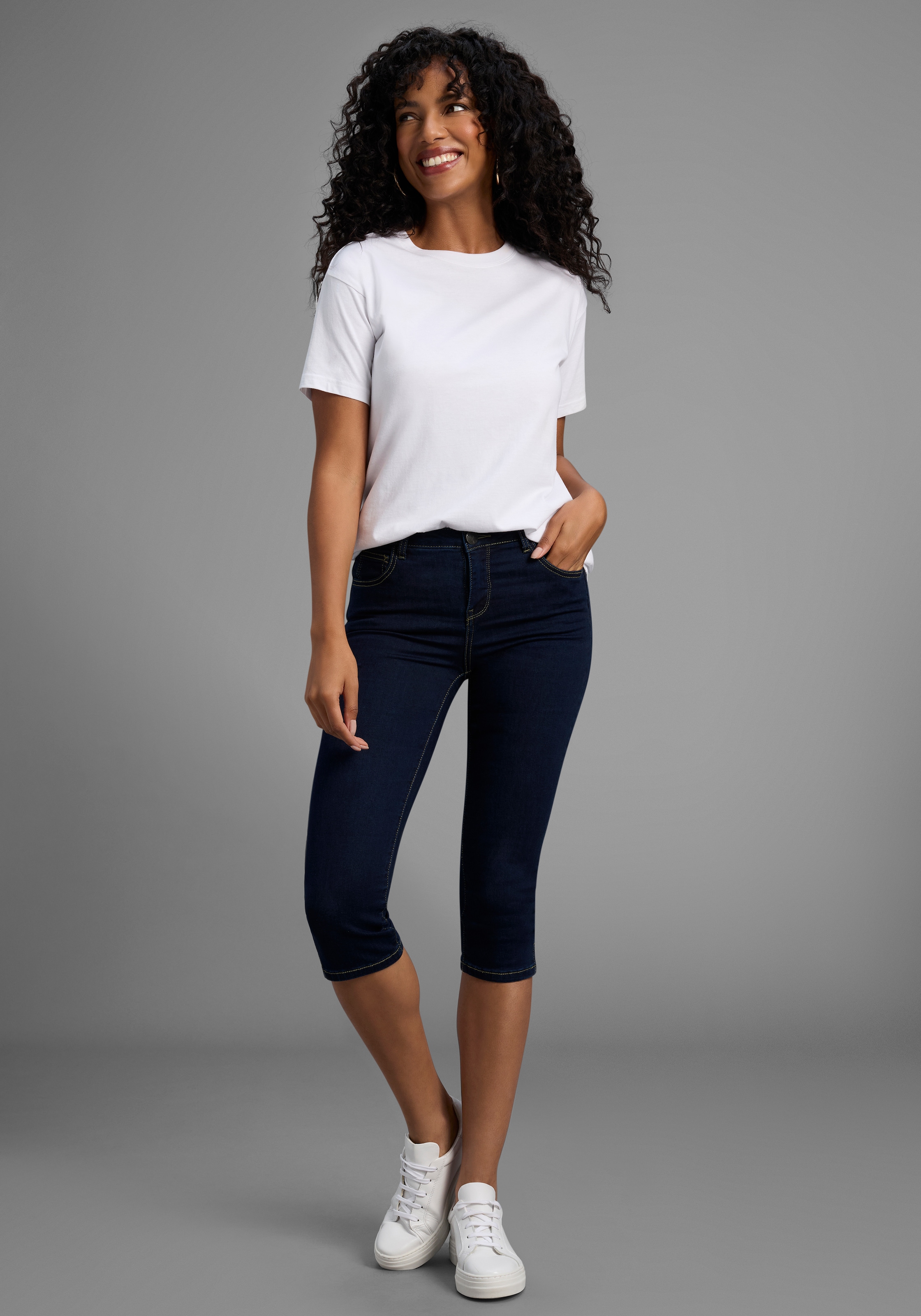 Arizona Caprijeans »Ultra-Stretch«, extra-enger Schnitt, modischer Beinabschluss mit Schlitz