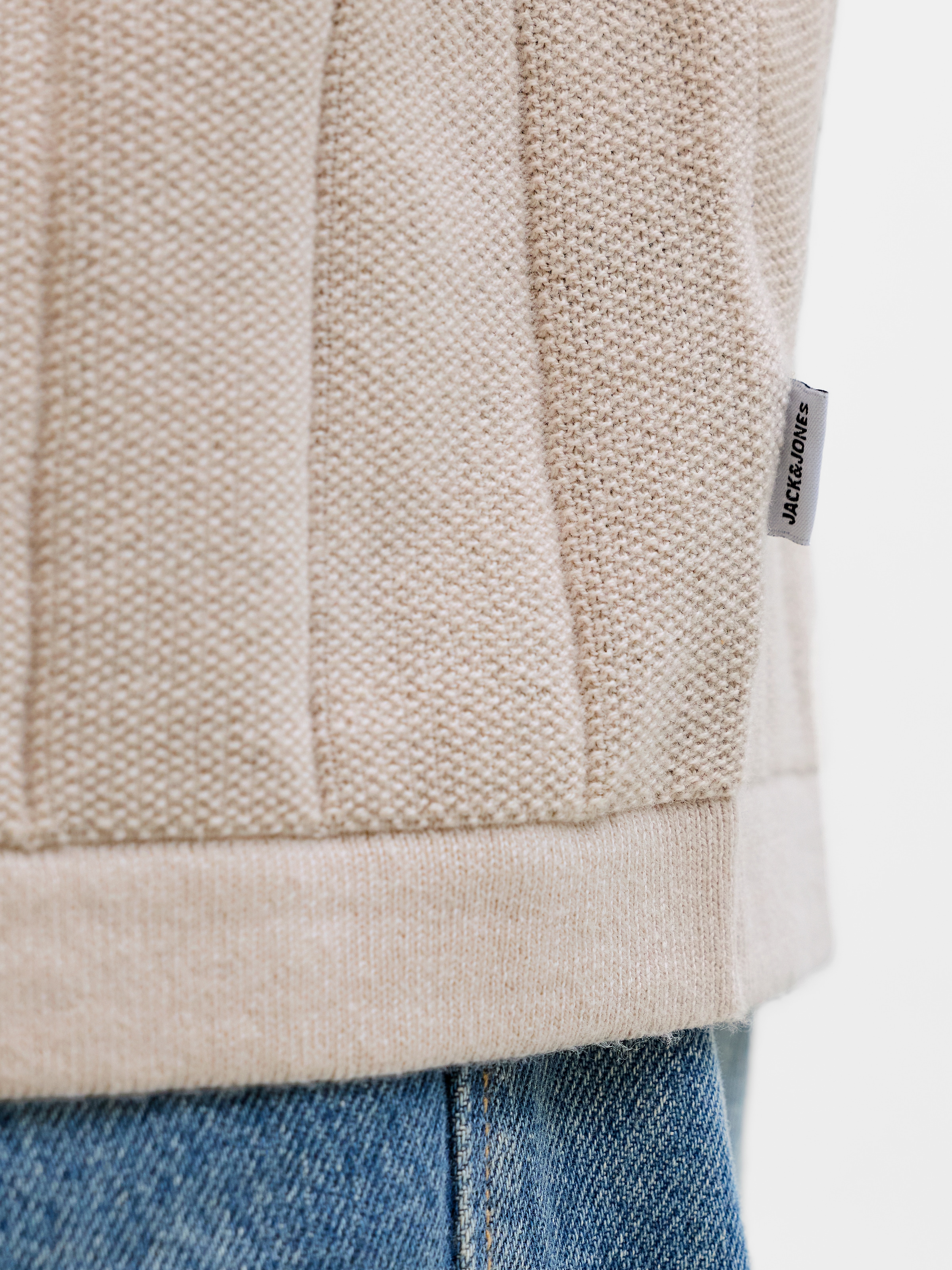 Jack & Jones Kurzarmpullover »JJEBRADLEY KNIT TEE SS LN« Baumwolle, mit vertikaler Rippstruktur