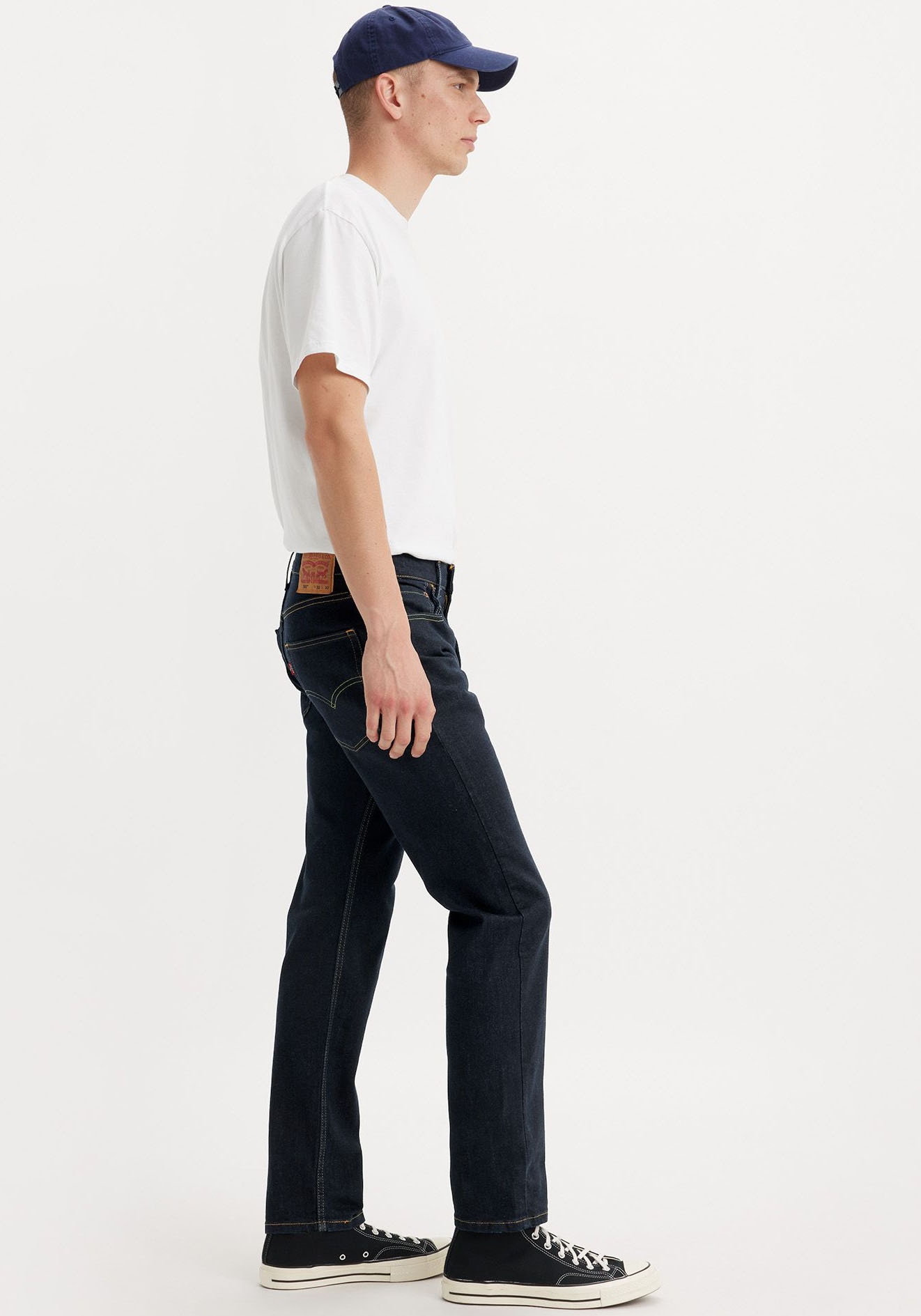 Levi's® Tapered-fit-Jeans »502 TAPER«, in elegantem, modernem Stil