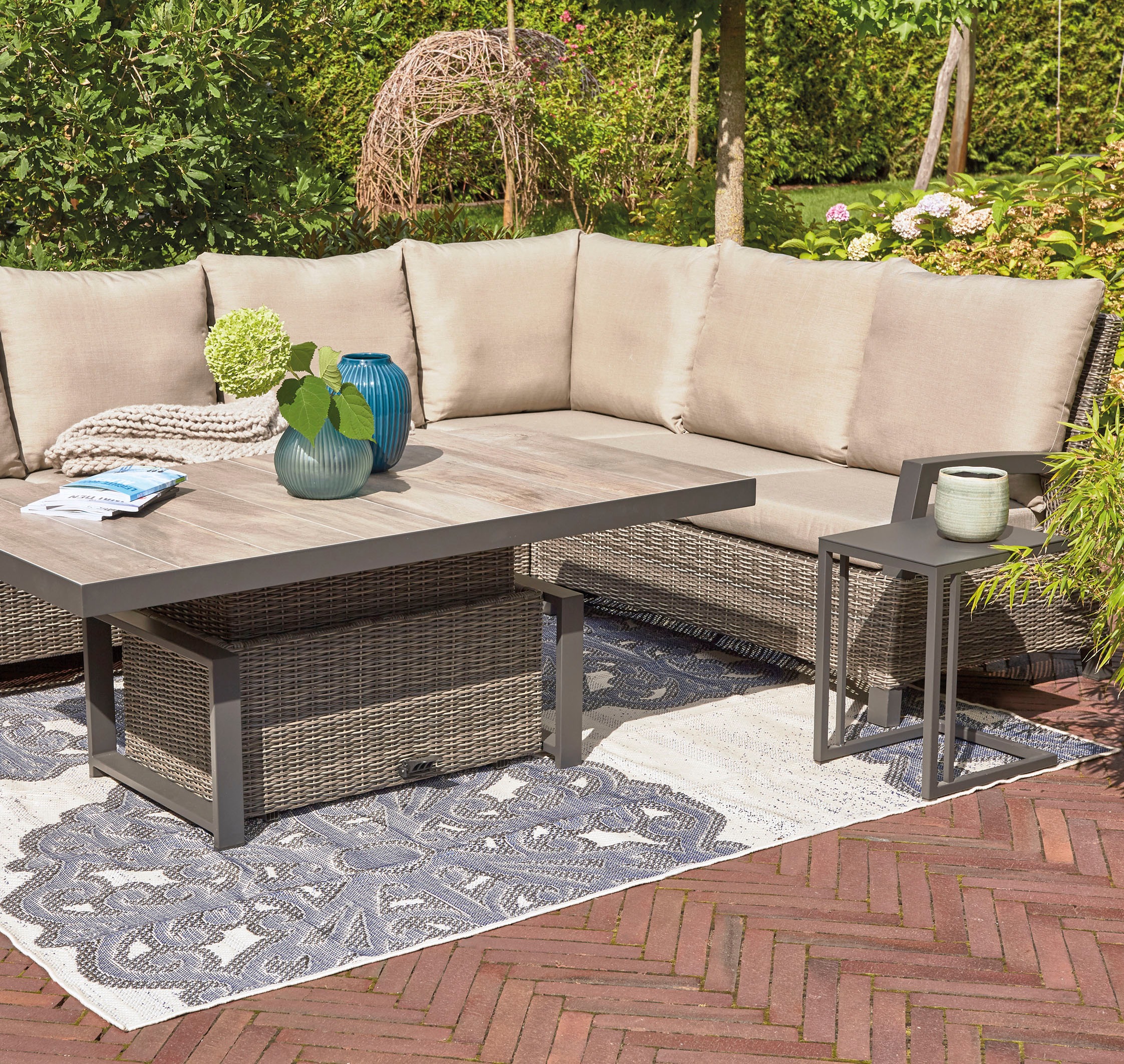 Siena Garden Gartenlounge-Set »Corido«, (Set, 9 tlg.), bestehend aus 2 Sesseln, 1 Sofa, 1 Tisch und 5 Auflagen