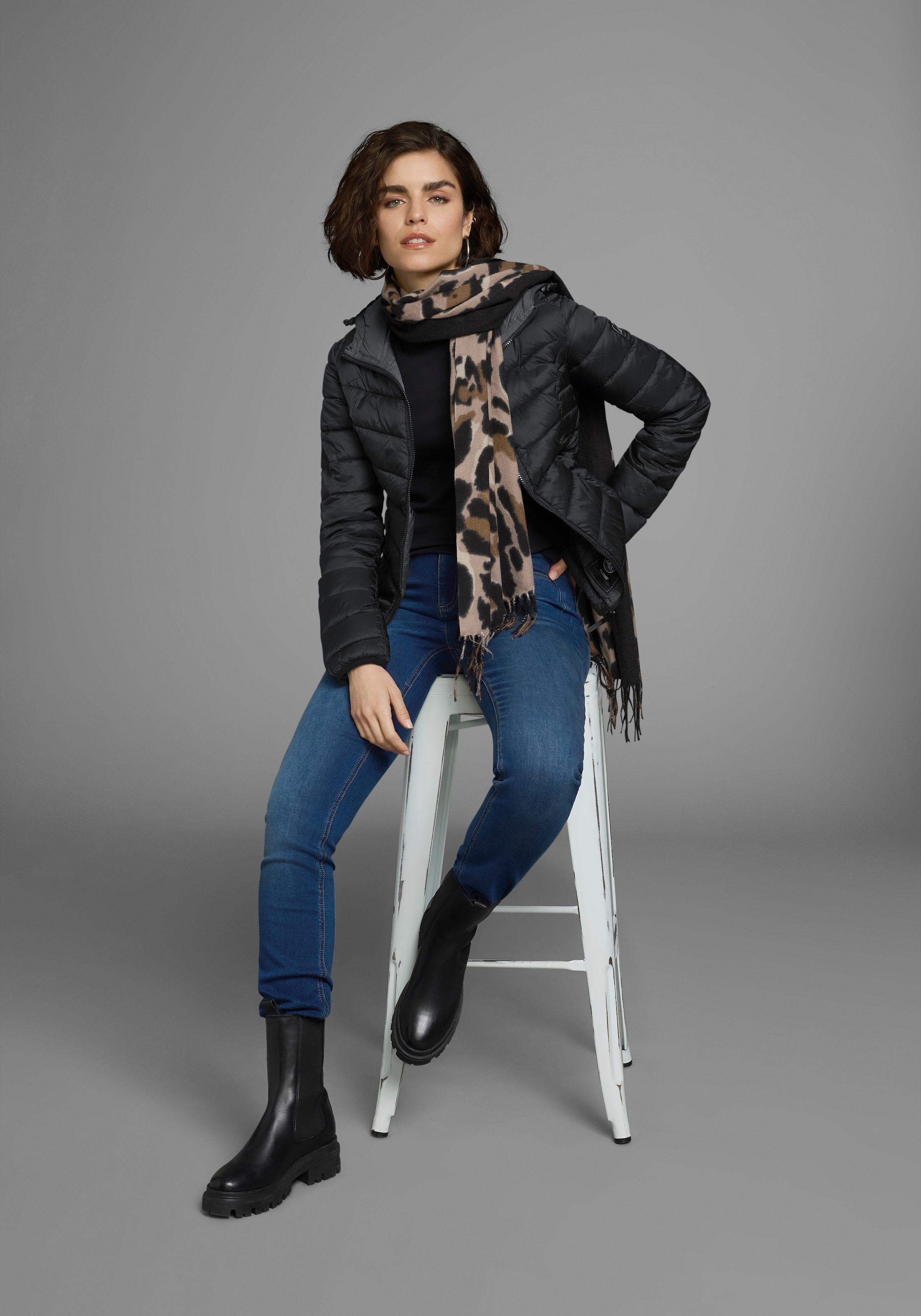 Polarino Steppjacke mit Kapuze Übergangsjacke für kühle Tage,  aus leichtem Webmaterial