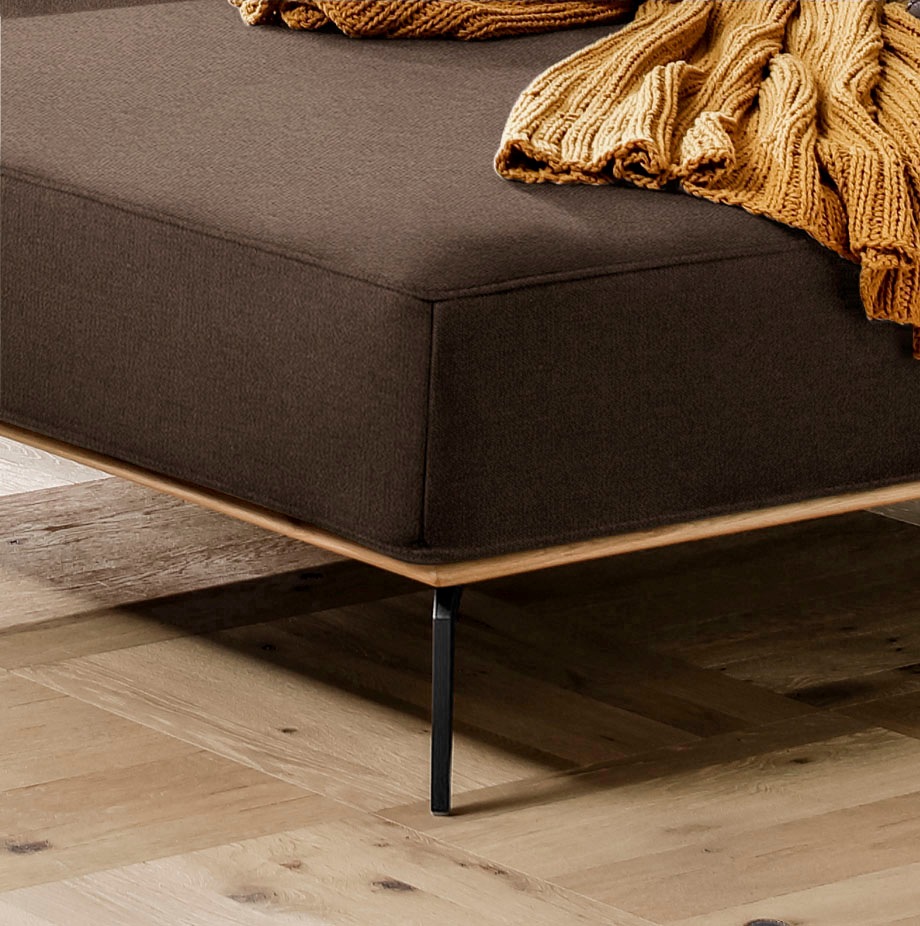 W.SCHILLIG Ecksofa »run, Designsofa mit tollem Sitzkomfort, bequem, L-Form«, mit Holzsockel, Füße in Schwarz pulverbeschichtet, Breite 299 cm