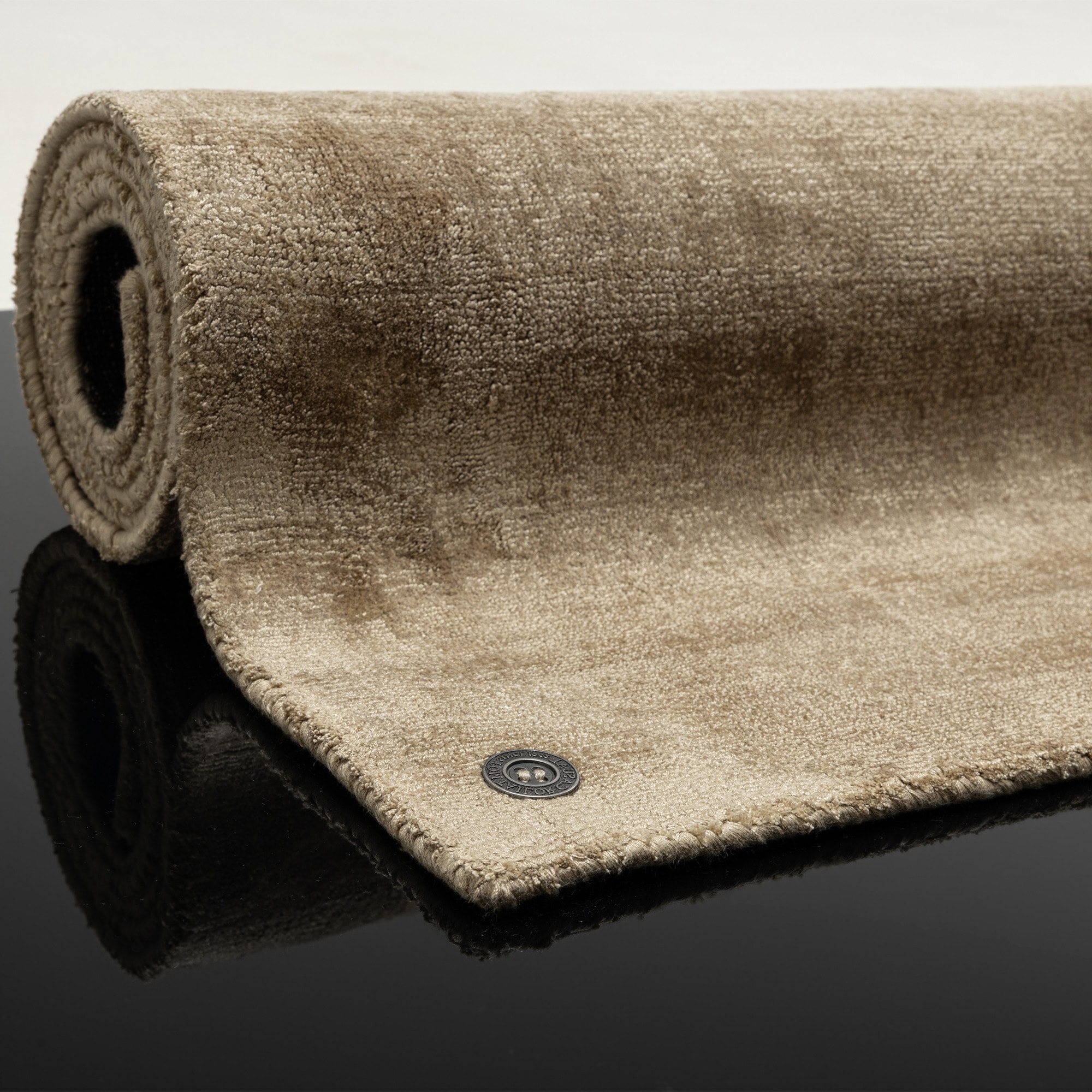 TOM TAILOR HOME Teppich »Shine uni« rechteckig 8 mm Höhe Handweb Teppich, 100% Viskose, handgewebt, mit elegantem Schimmer