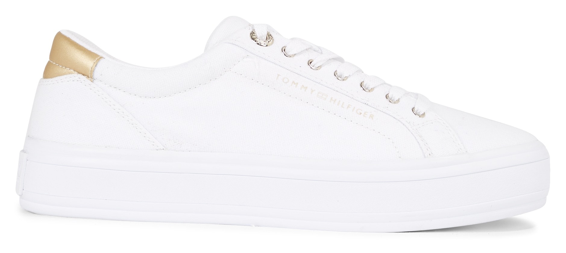 Tommy Hilfiger Plateausneaker »ESSENTIAL VULC CANVAS SNEAKER«, Kontrastbesatz in Metallicoptik, Freizeitschuh, Halbschuh, Schnürschuh
