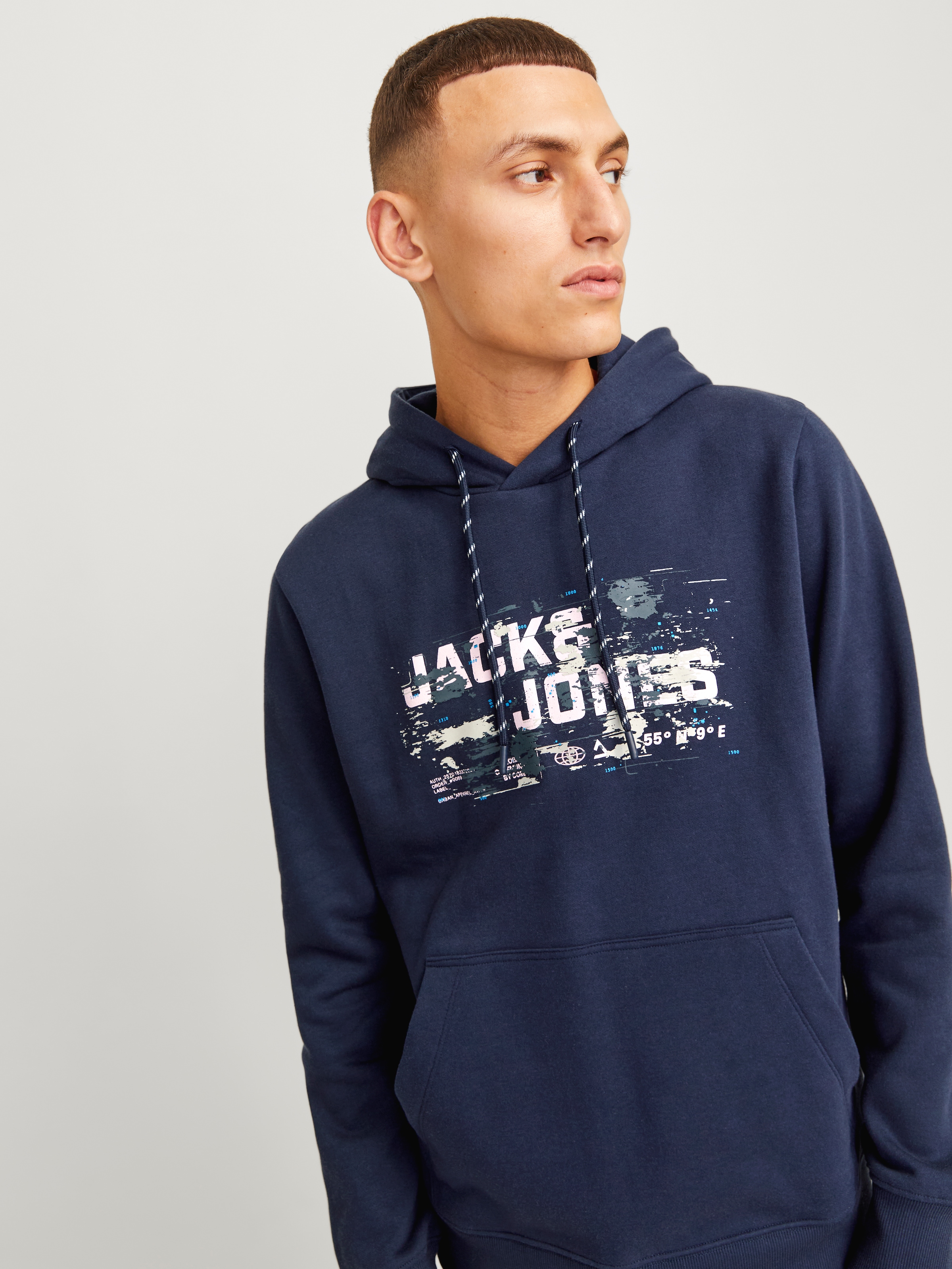 Jack & Jones Kapuzensweatshirt »JCOOUTDOOR LOGO SWEAT HOOD SN«
