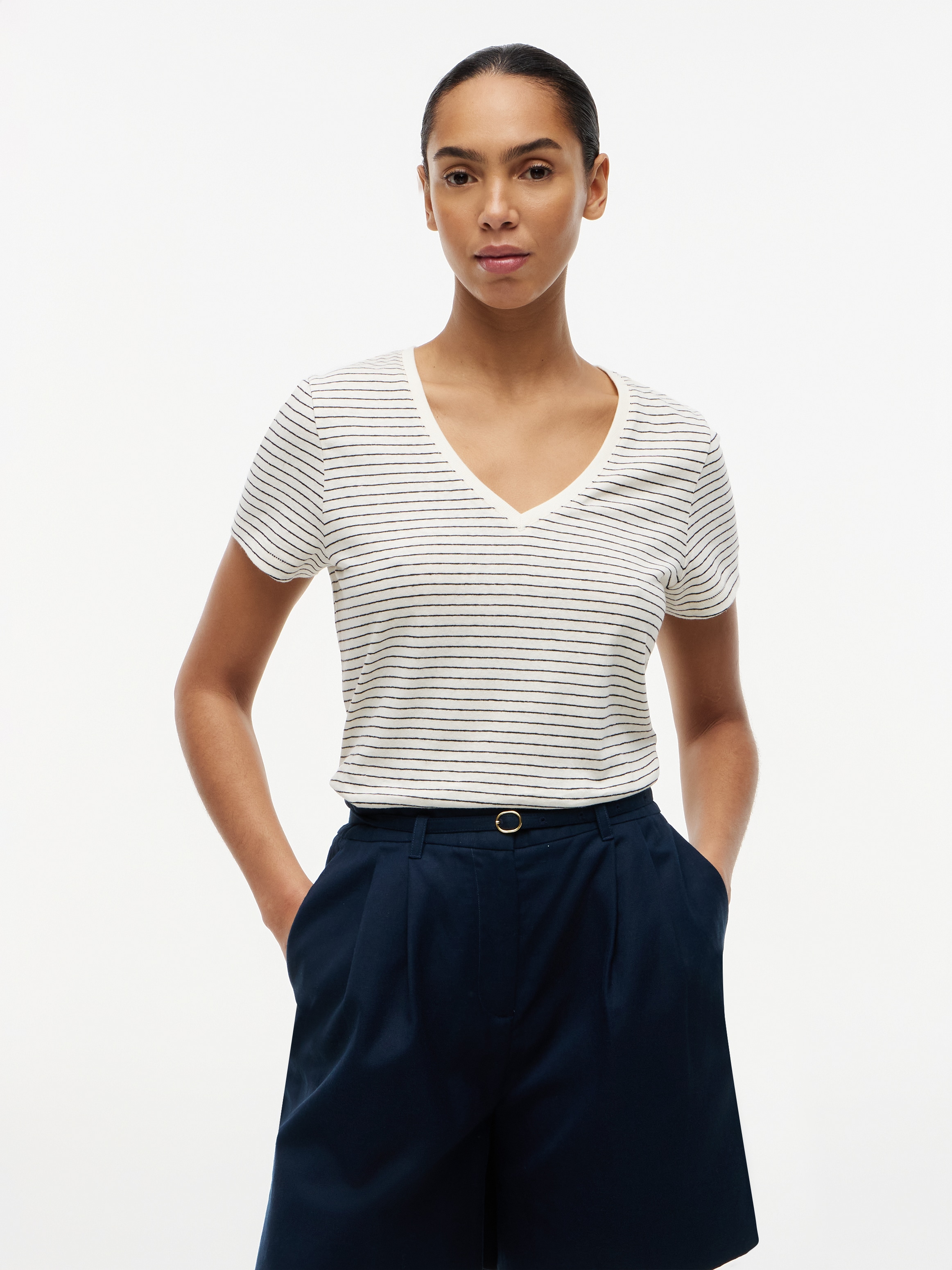 Tommy Hilfiger Kurzarmshirt »CO LINEN V-NECK SHORT SLEEVE TEE« mit V-Ausschnitt, Regular Fit